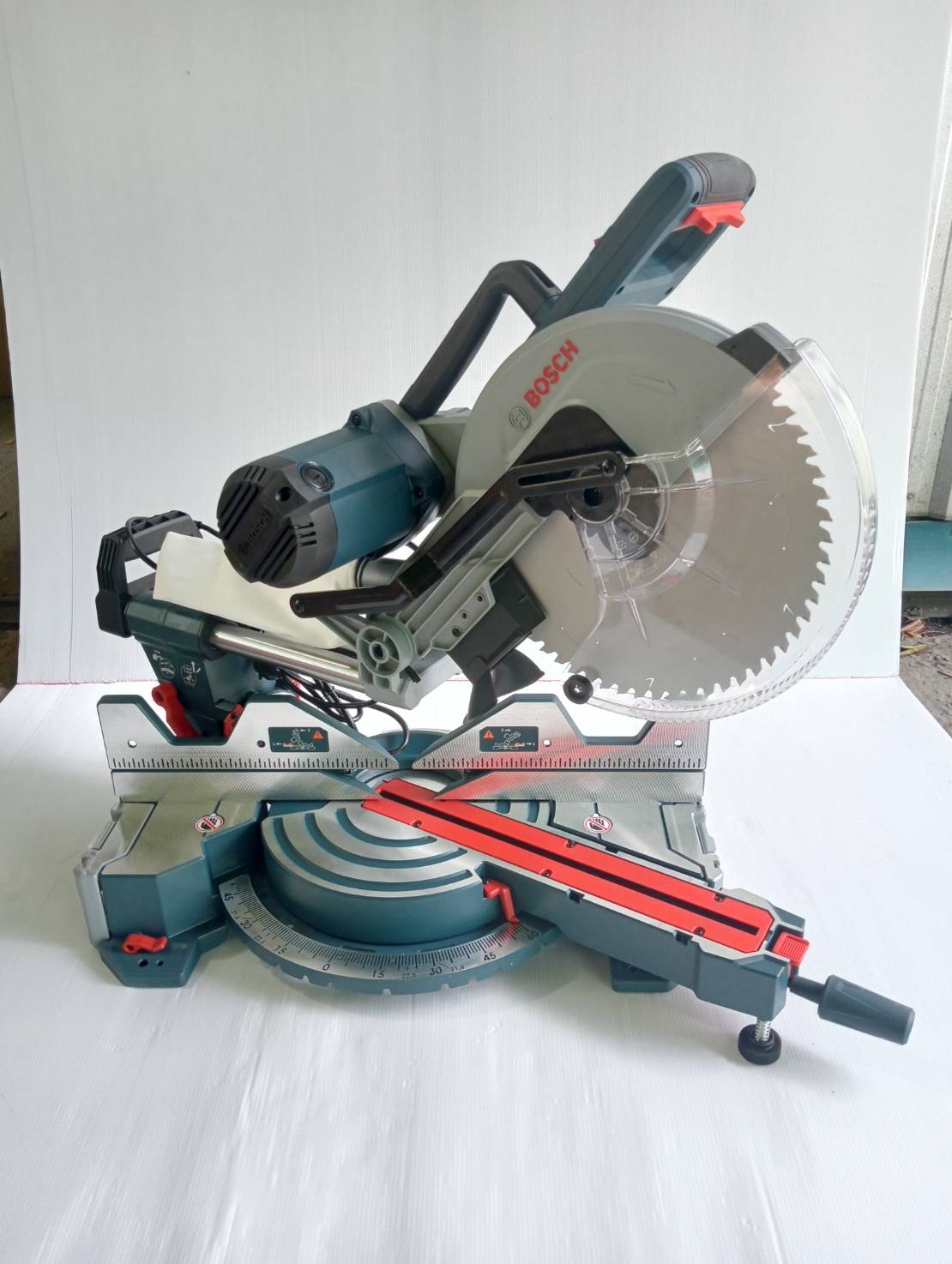 แท่นตัดองศา12" GCM340-305D BOSCH