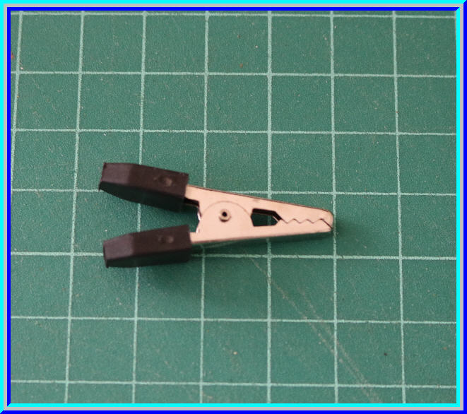 1x ปากคีบขนาดเล็กสีดำ ยาว 35 มม.