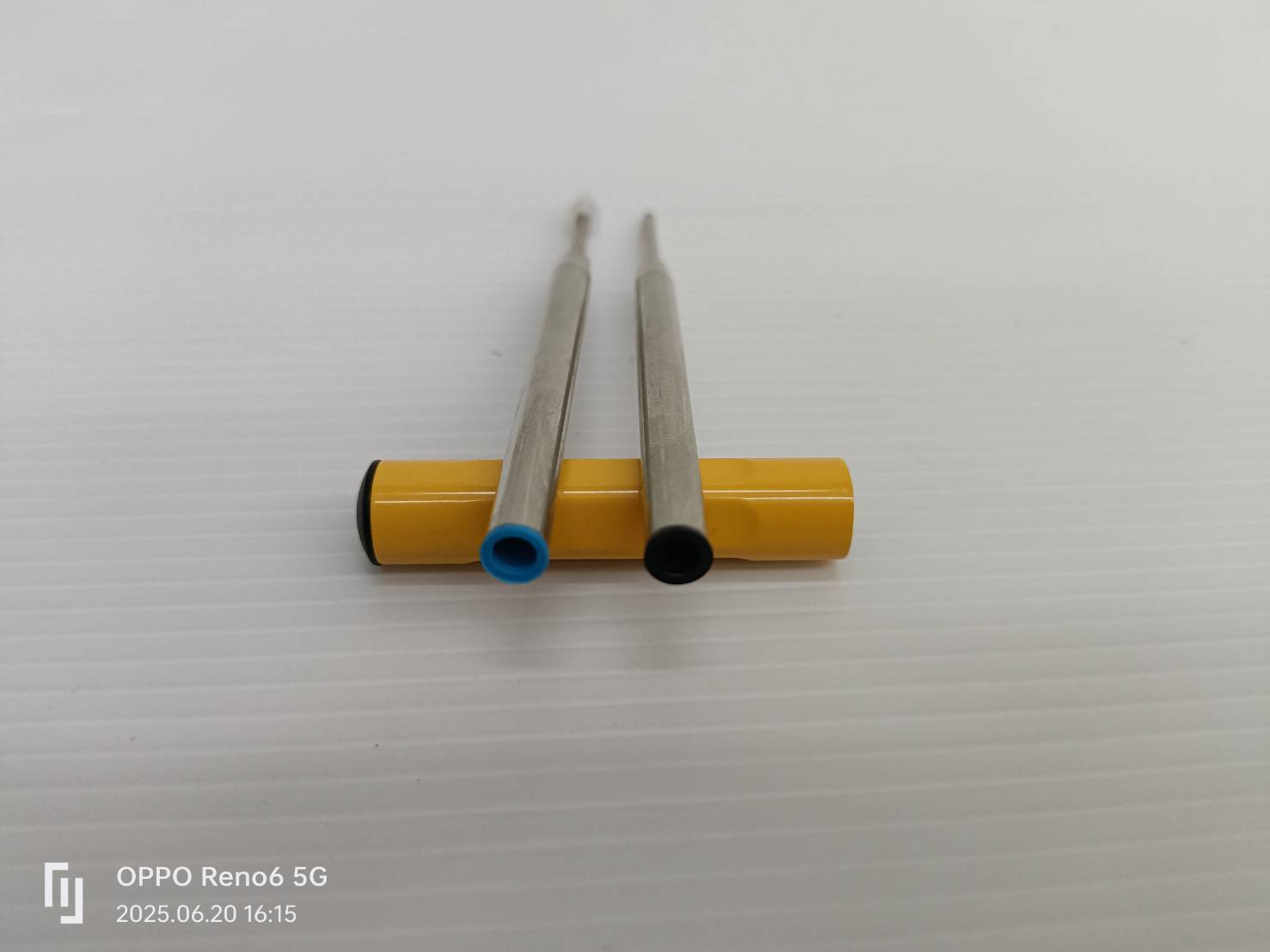 DEWALT รุ่น DXMA2151130E ปากกาสไตลัสสำหรับหน้าจอสัมผัส (3-IN-1 STYLUS POCKET PEN)