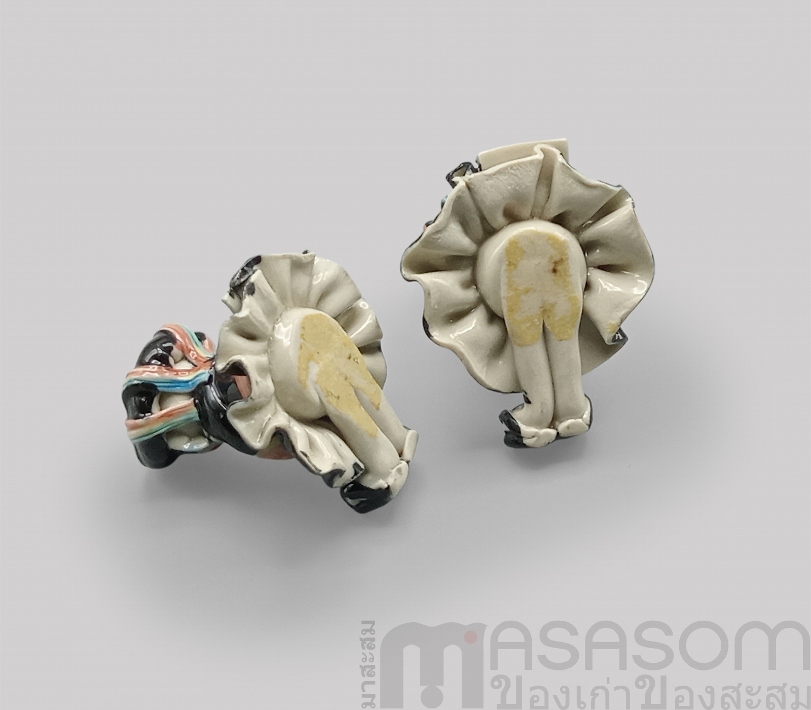 ตุ๊กตาเซรามิคชาวเขา เผ่า"ลีซู"