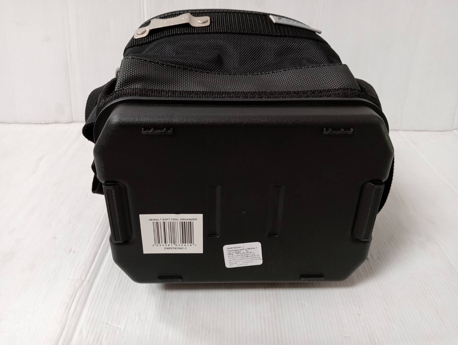 DEWALT กระเป๋าสะพายข้าง DEWALT TSTAK รุ่น DWST83541-1