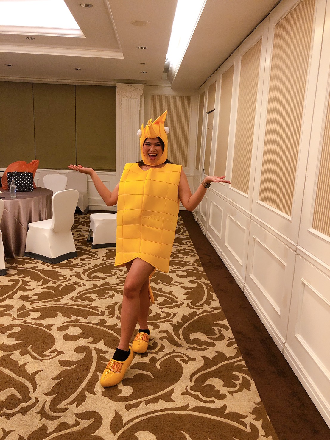 ชุดม้าน้ำ สีเหลือง