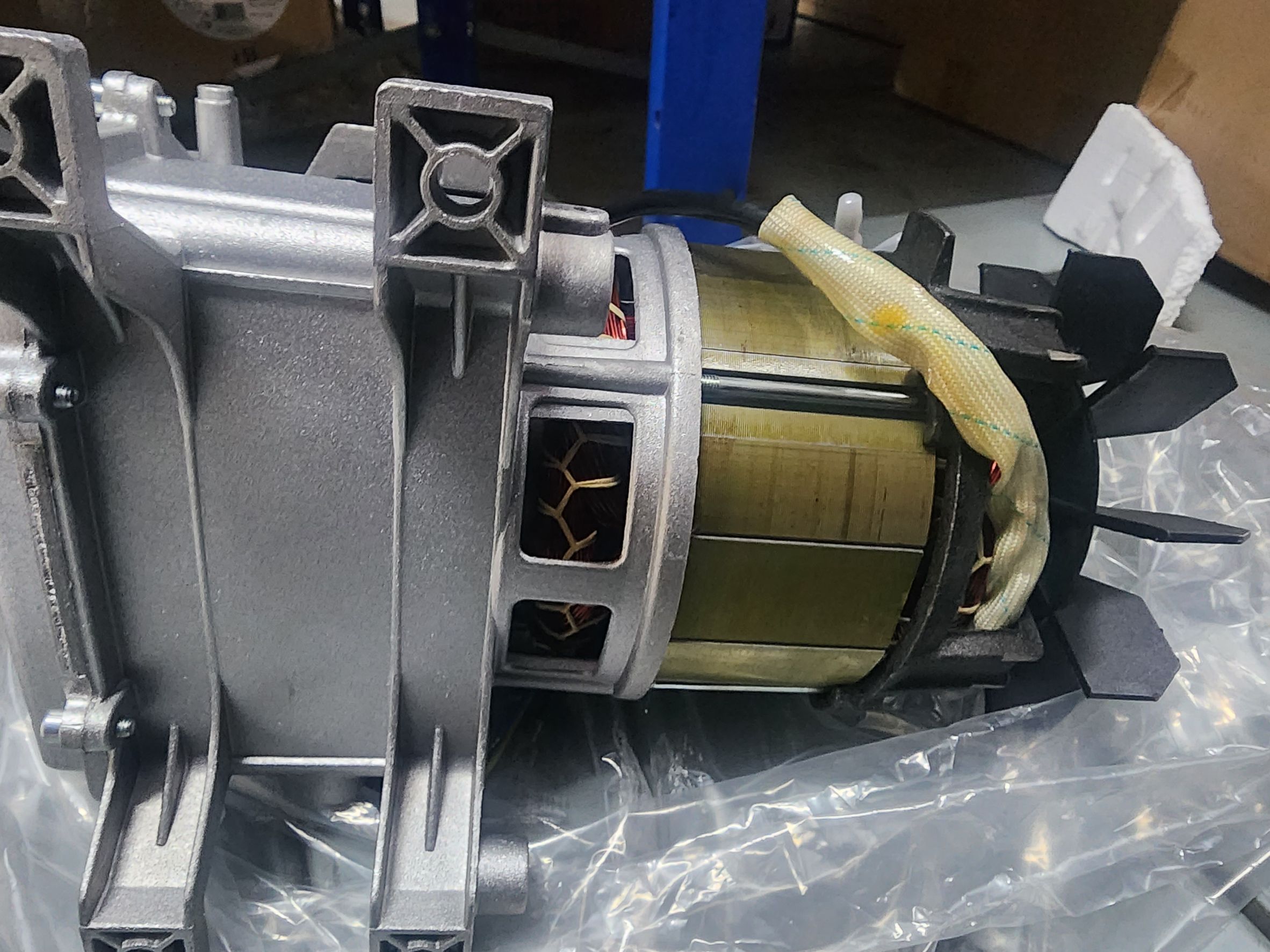 มอเตอร์ปั๊มลมโรตารี่ 3HP/220V BM2024120