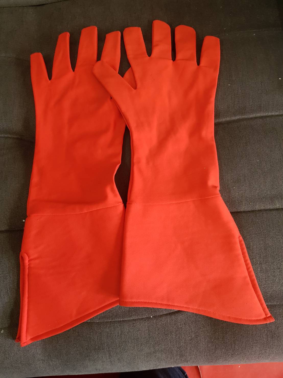 ชุดไอ้มดแดง