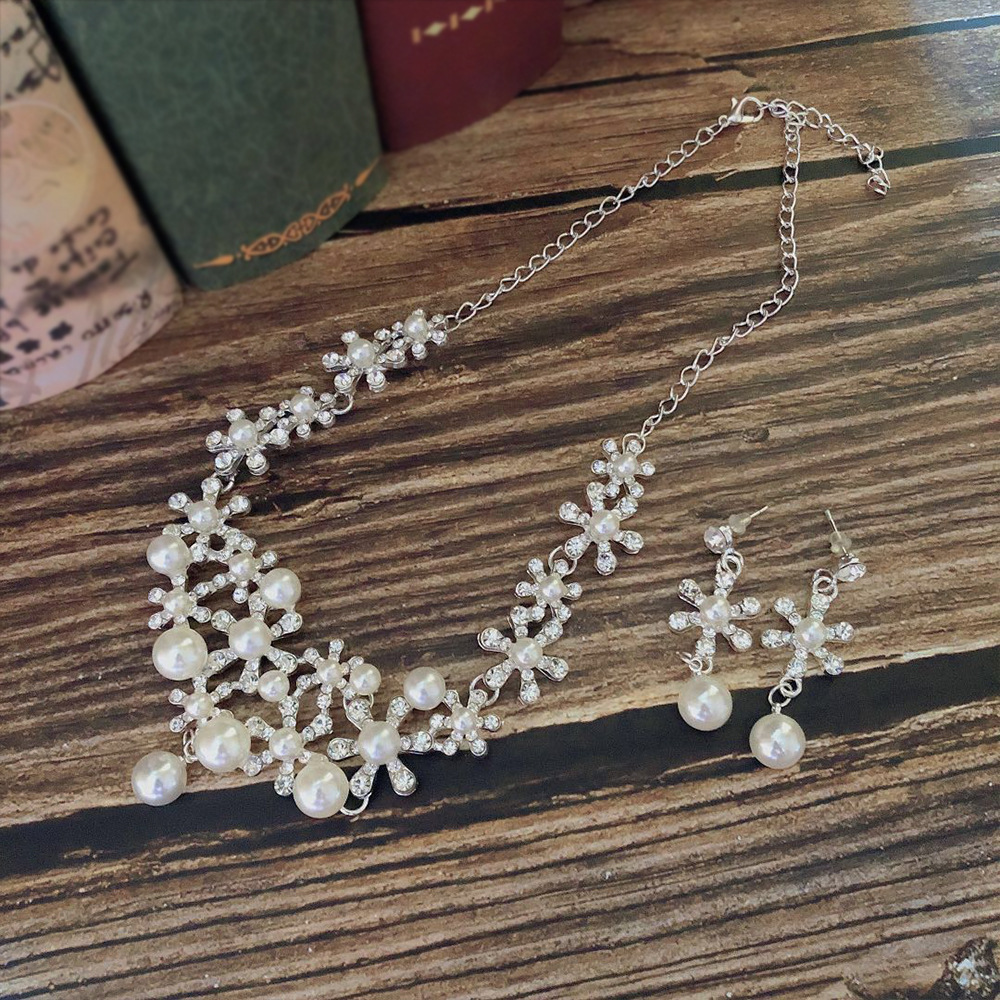 SET010 เครื่องประดับ 3 ชิ้น มงกุฎ สร้อยคอ ต่างหู จัดเซทสวยงาม สินค้าพร้อมส่งจากไทย