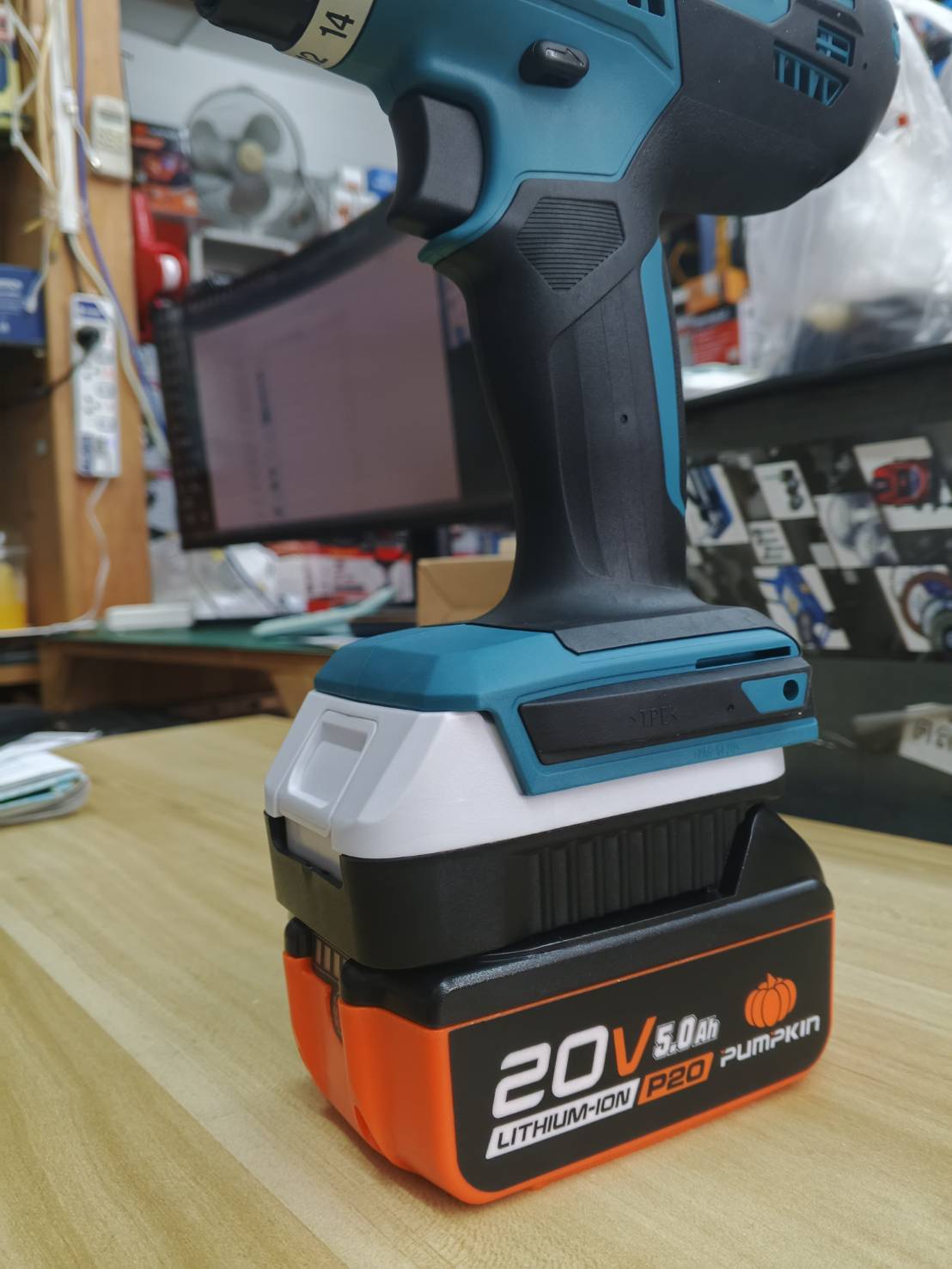 อแดปเตอร์แปลงแบต18V MAKITA หรือ PUMPKIN (P20) มาใช้กับเครื่อง MAKITA G-Type