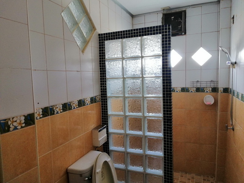 H1105บ้านแฝด 33.3ตร.วา ม.นันทวัน8 ติดถนนเลียบวารีซอย67 เขตหนองจอก ต่อเติมเป็น 2 ชั้น 3นอน 2น้ำ บ้านรีโนเวทแล้ว สภาพใหม่