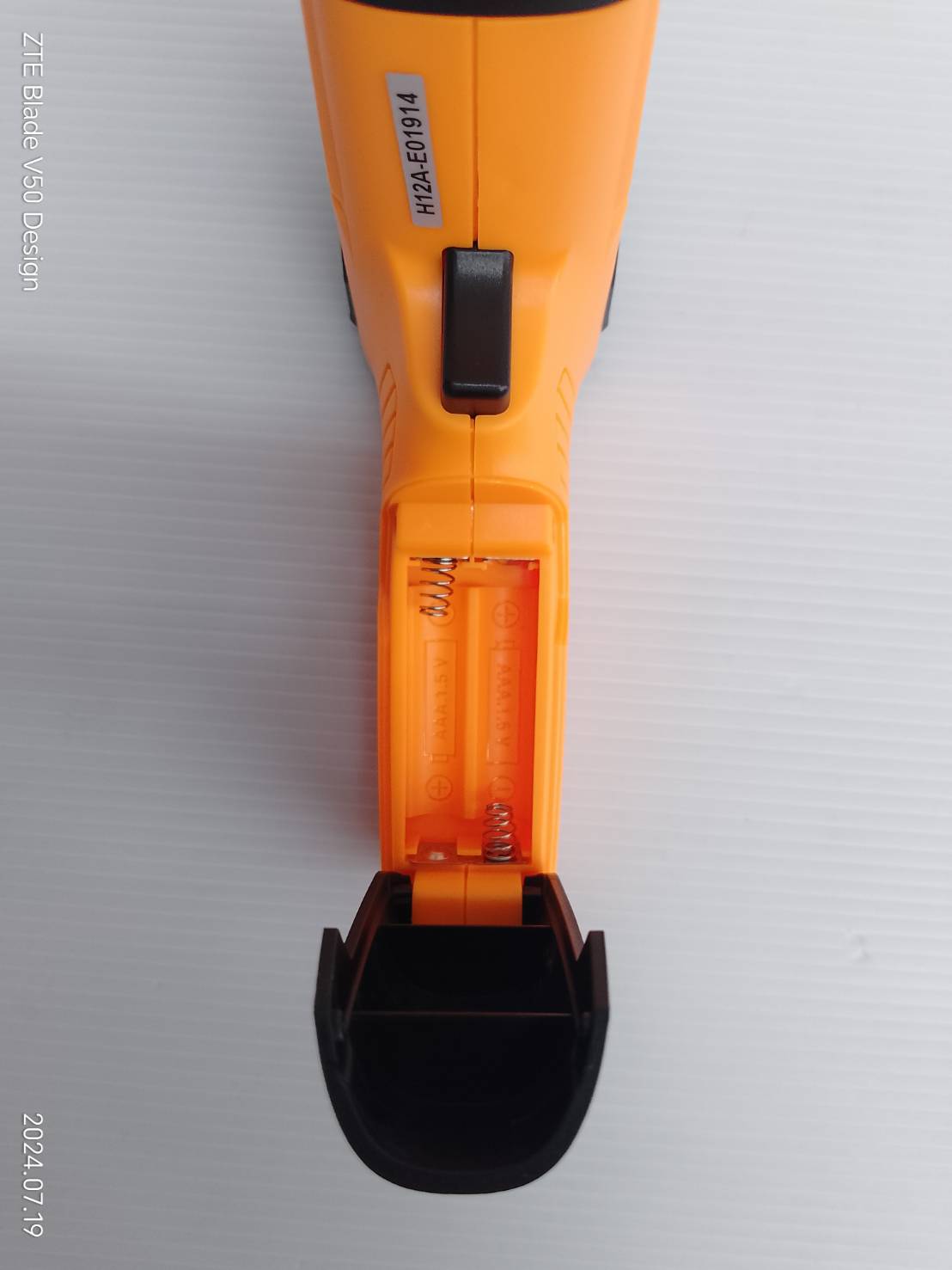 INGCO(อิงโก้)| เครื่องวัดอุณหภูมิอินฟราเรด(ร่างกาย) HIT010381