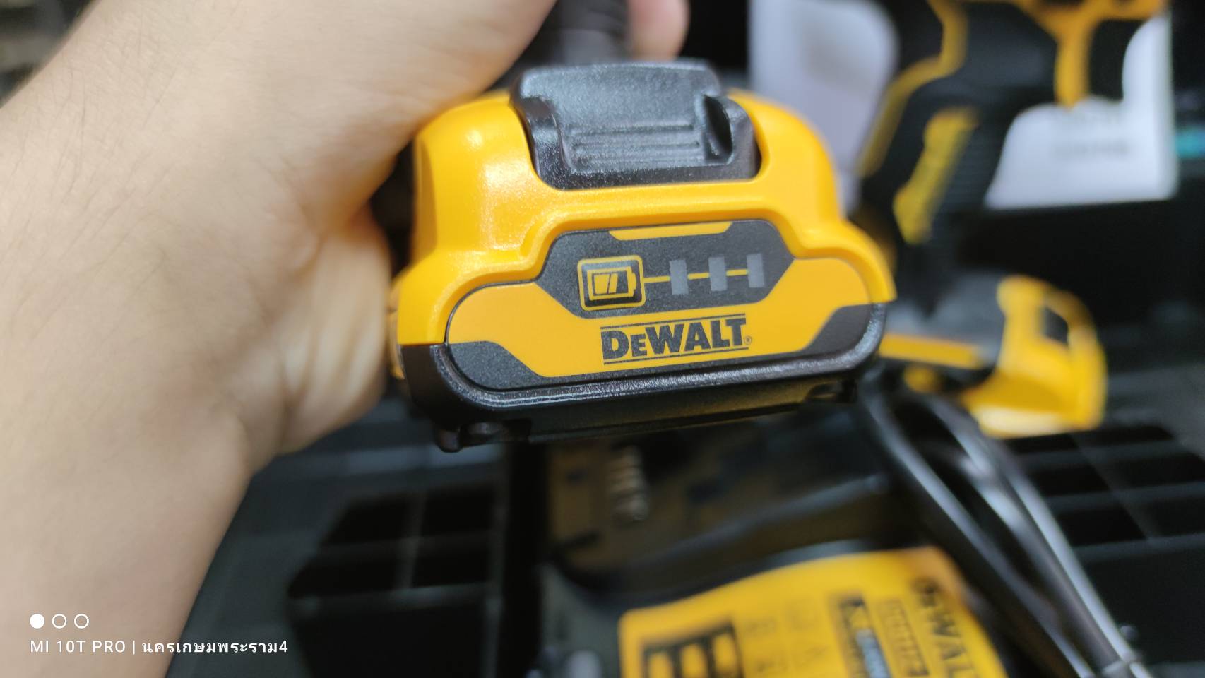 ชุดสว่านคอมโบ้12V DCK2111L2T DEWALT