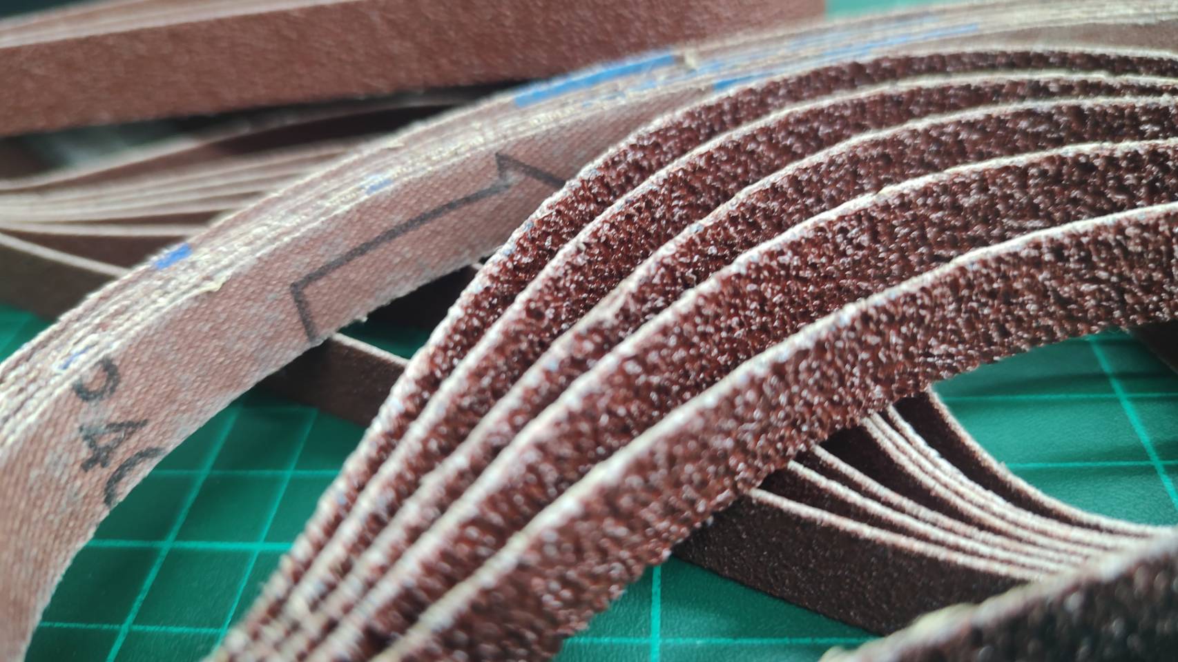 ผ้าทรายสายพาน1/2"x18" #120 NORTON