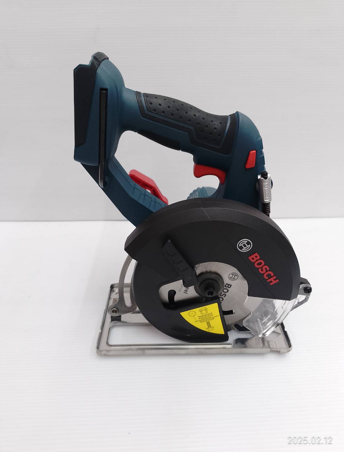 เลื่อยวงเดือนตัดเหล็ก18V GKM18V-LI BOSCH SOLO