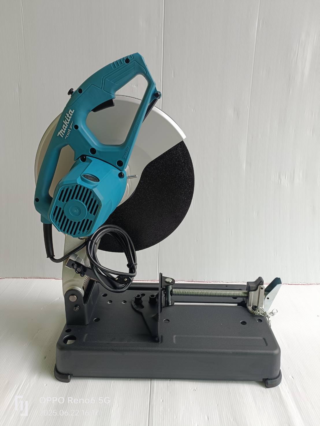 M2401B เครื่องตัดเหล็ก 14″ (355 มิล) 2,000 วัตต์ MAKITA (MT Series)