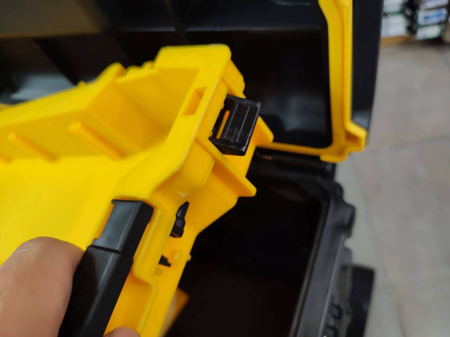 ถาดรองกล่องเตี้ย DWST83407-1 DEWALT TOUGH SYSTEM2.0