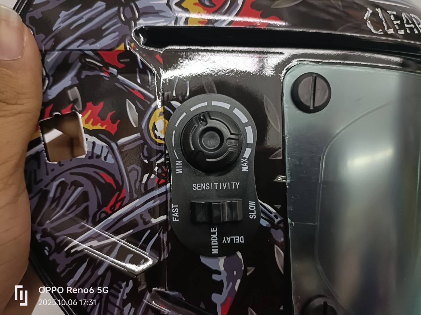 หน้ากากปรับแสงอัตโนมัติ JASIC รุ่น LY800J มีโหมดเครื่องเจียร