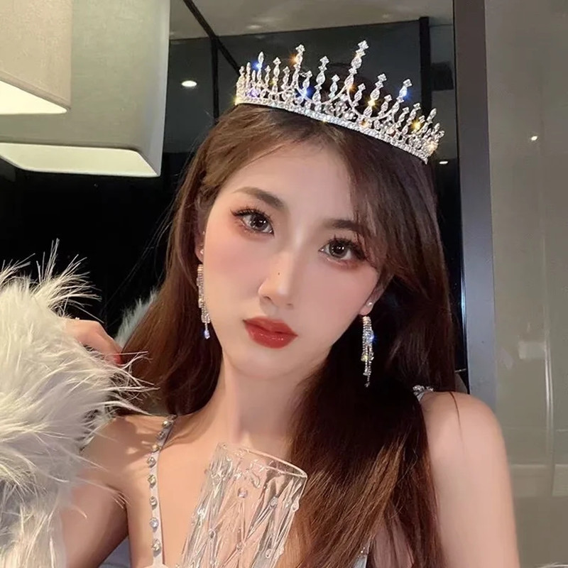 (พร้อมส่ง) เทียร่า 261 สีเงิน มงกุฎนางงาม มงกุฎประกวด เทียร่าเจ้าสาว งานสวย ปราณีต QCเพชรทุกเม็ด สินค้าพร้อมส่งจากไทย