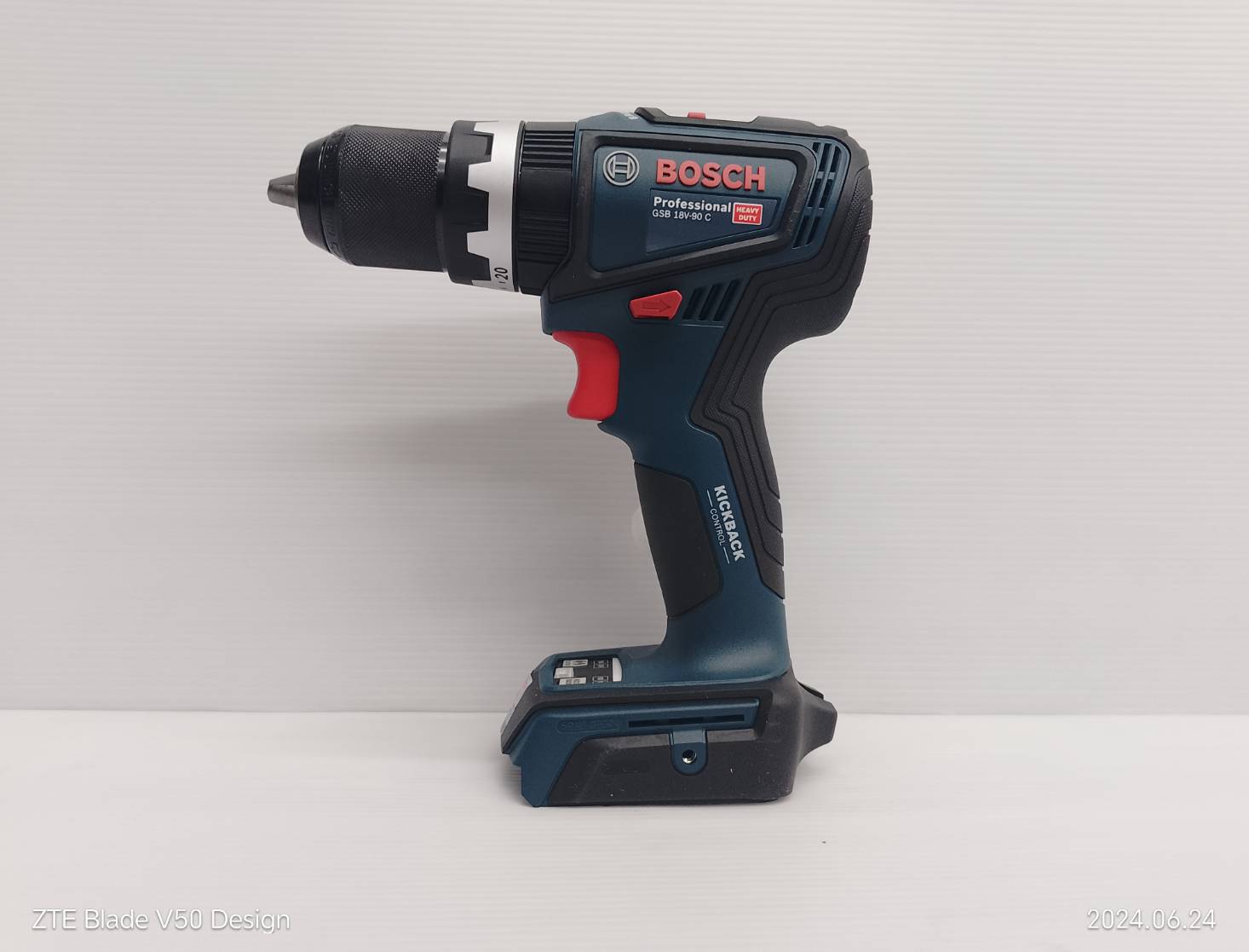 สว่านกระแทกไร้สาย18V GSB18V-90C BOSCH SOLO
