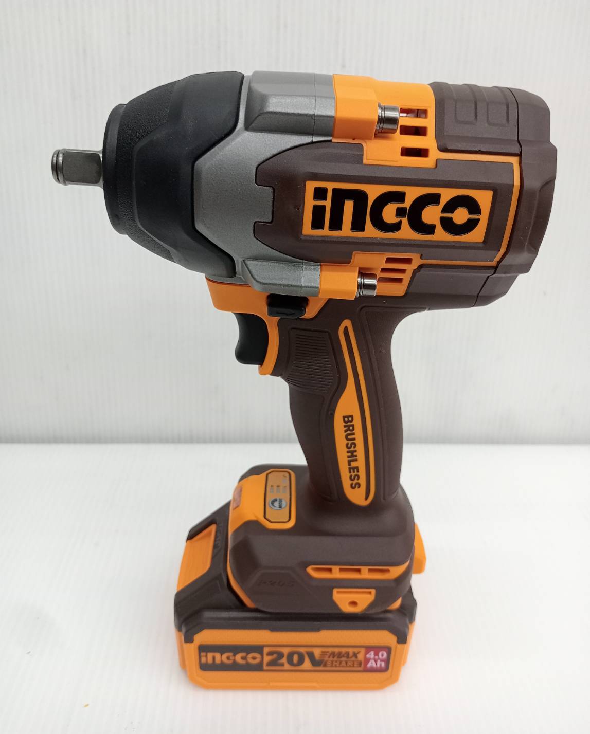 บล็อกกระแทก1/2 CIWLI2085 INGCO ครบชุด