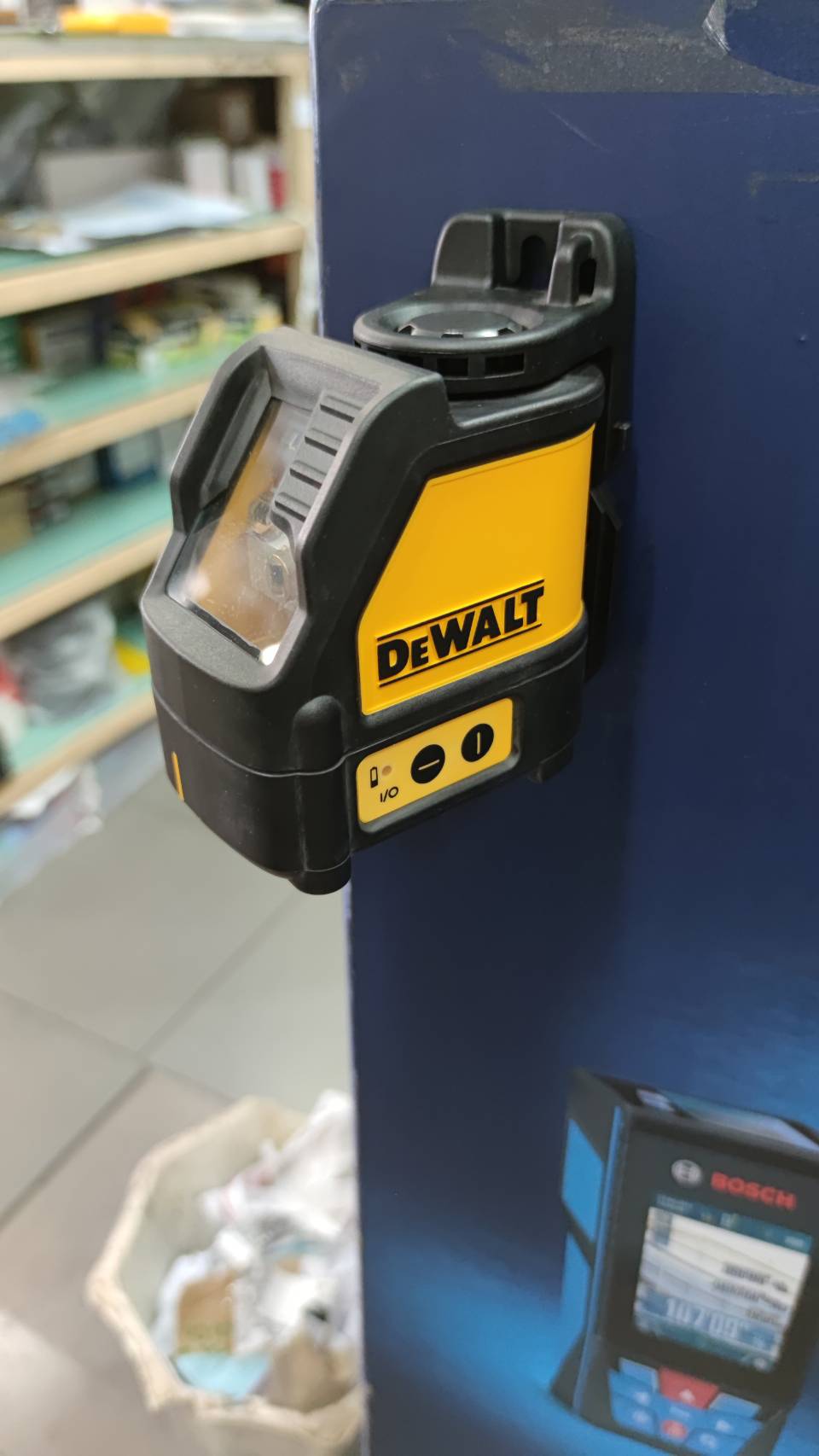 เลเซอร์ระดับ2เส้น แสงแดง DW088K DEWALT