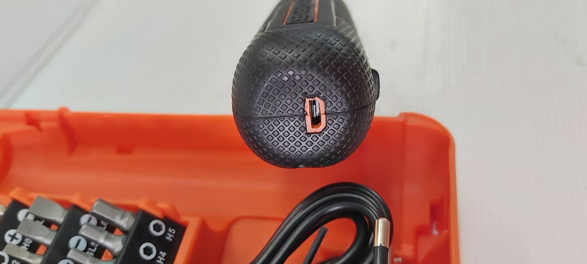 ไขควงไร้สาย4V BD40K27-B1 BLACK&DECKER