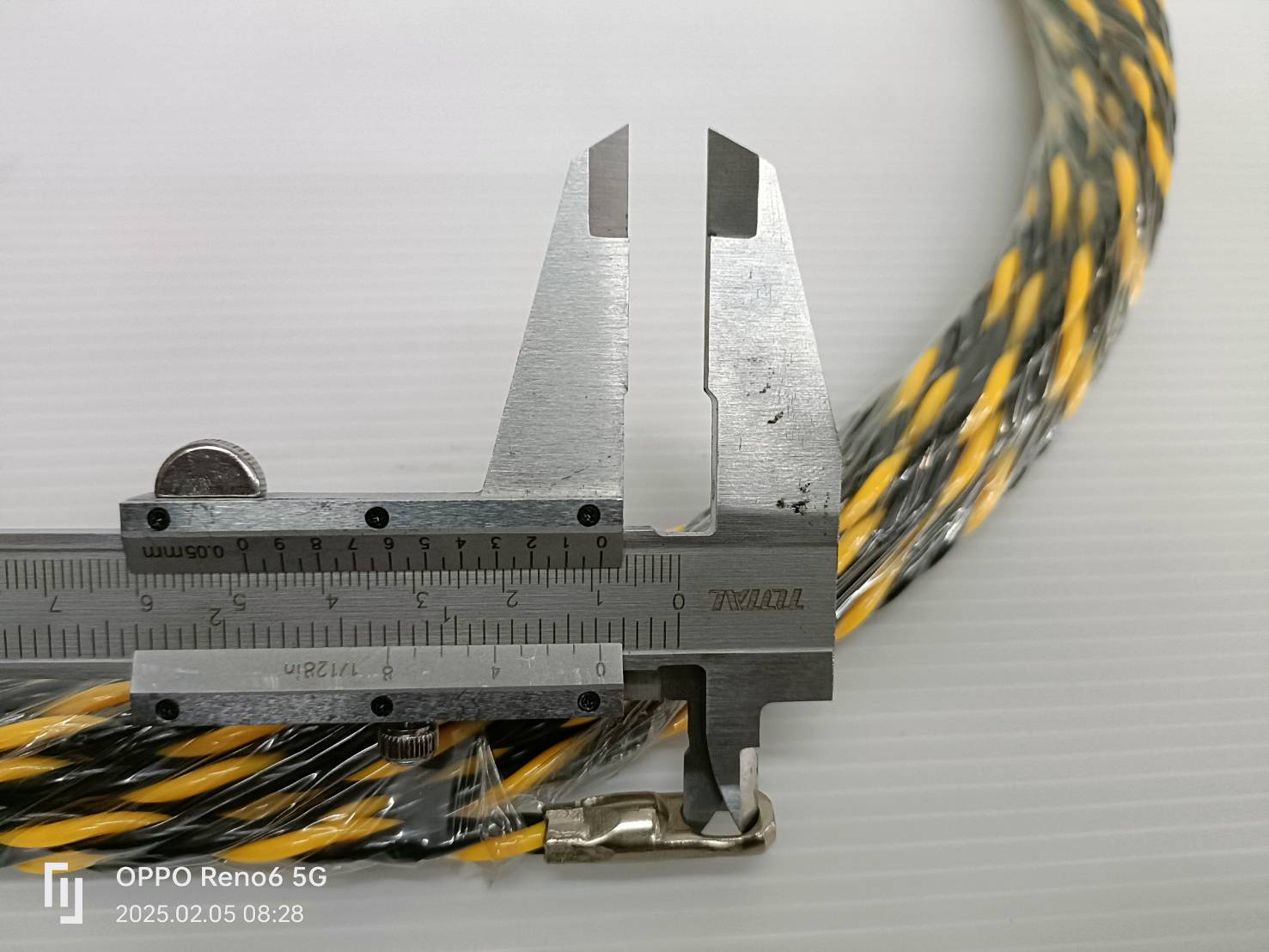 KONY ฟิชเทป แบบเกลียว 7มิล ยาว 30 เมตร KN-HT045-30M