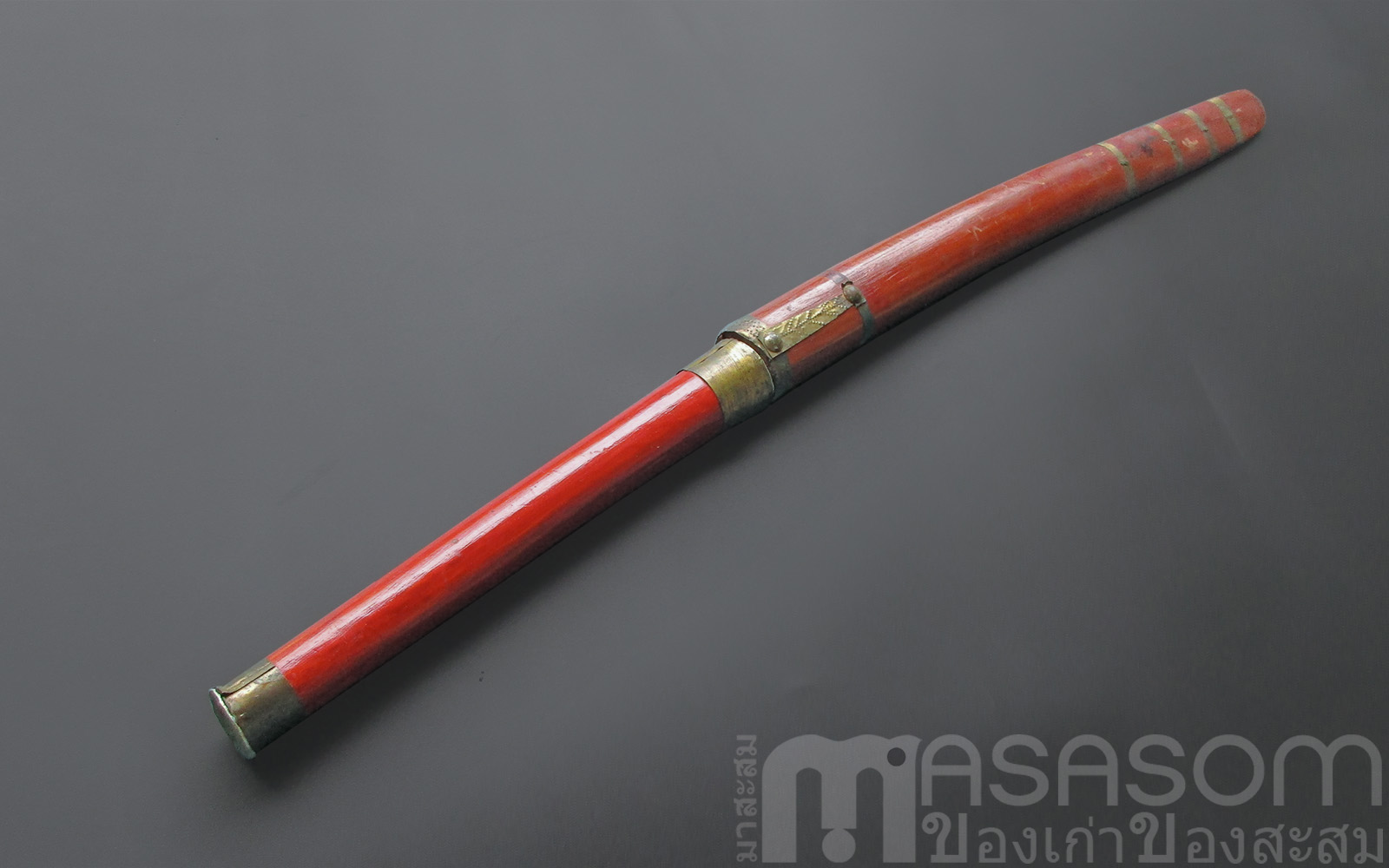 มีดดาบเก่าฝักทาชาด