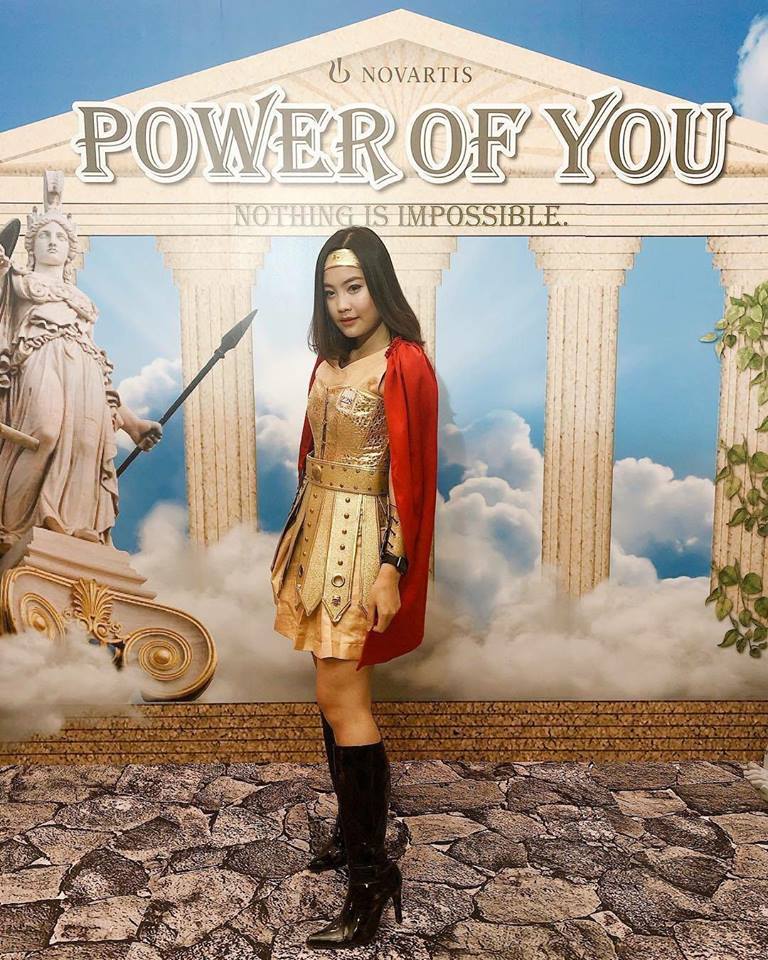 ชุดนักรบโรมันหญิงสีเงิน