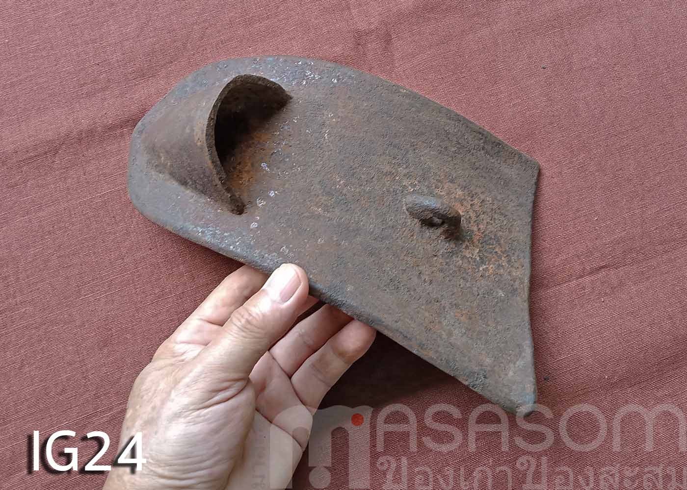 ผานไถนาโบราณ IG24