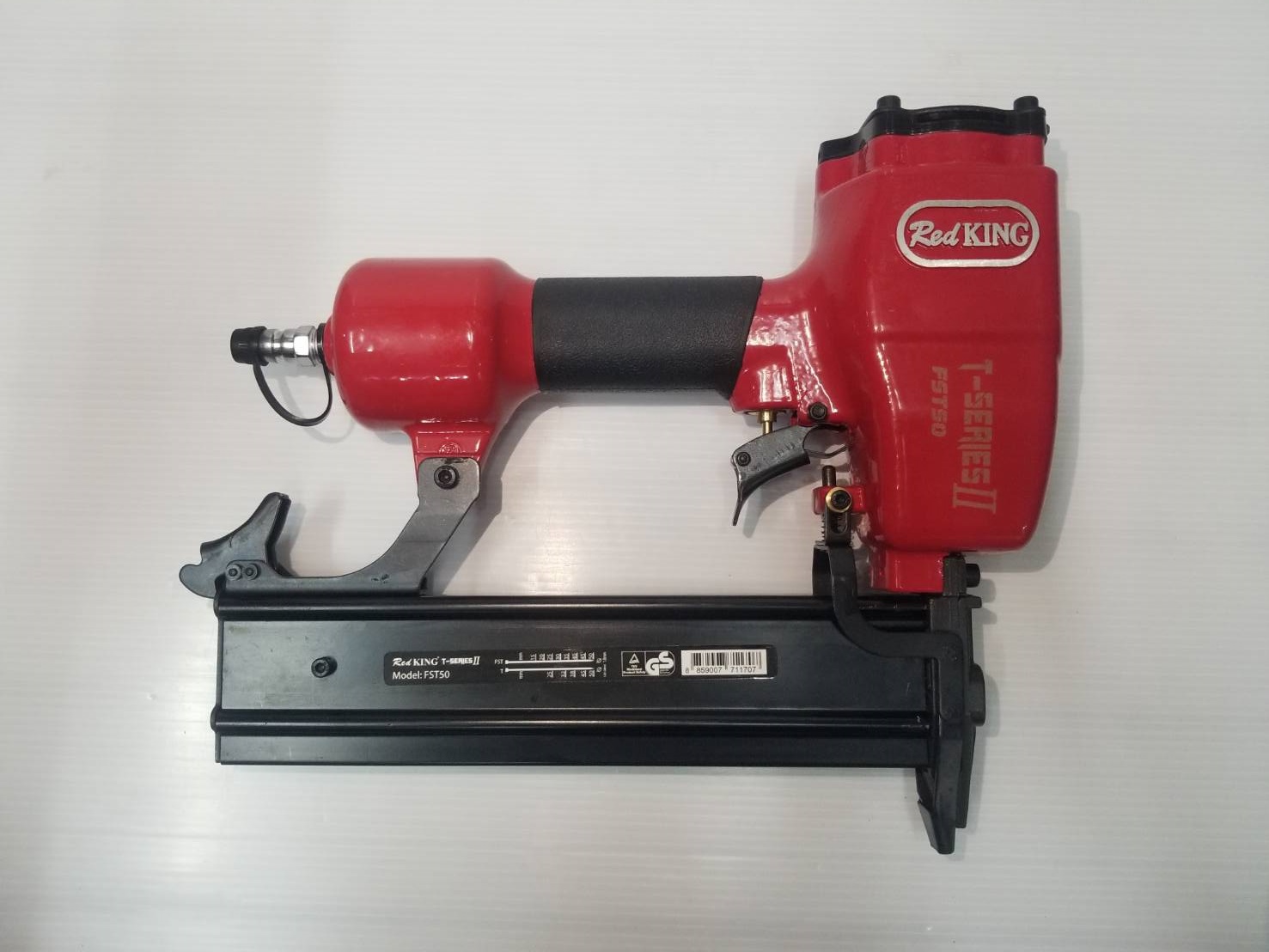 แม็กยิงตะปูลมคอนกรีต-ไม้ ขาเดี่ยว FST-50 REDKING (T SERIES) II