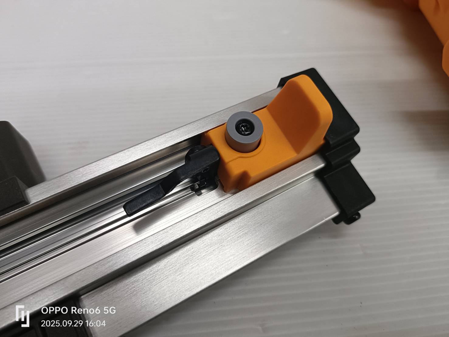 INGCO เครื่องยิงตะปูคอนกรีต40มม 20V CCNLI9005 (ตัวเปล่า)