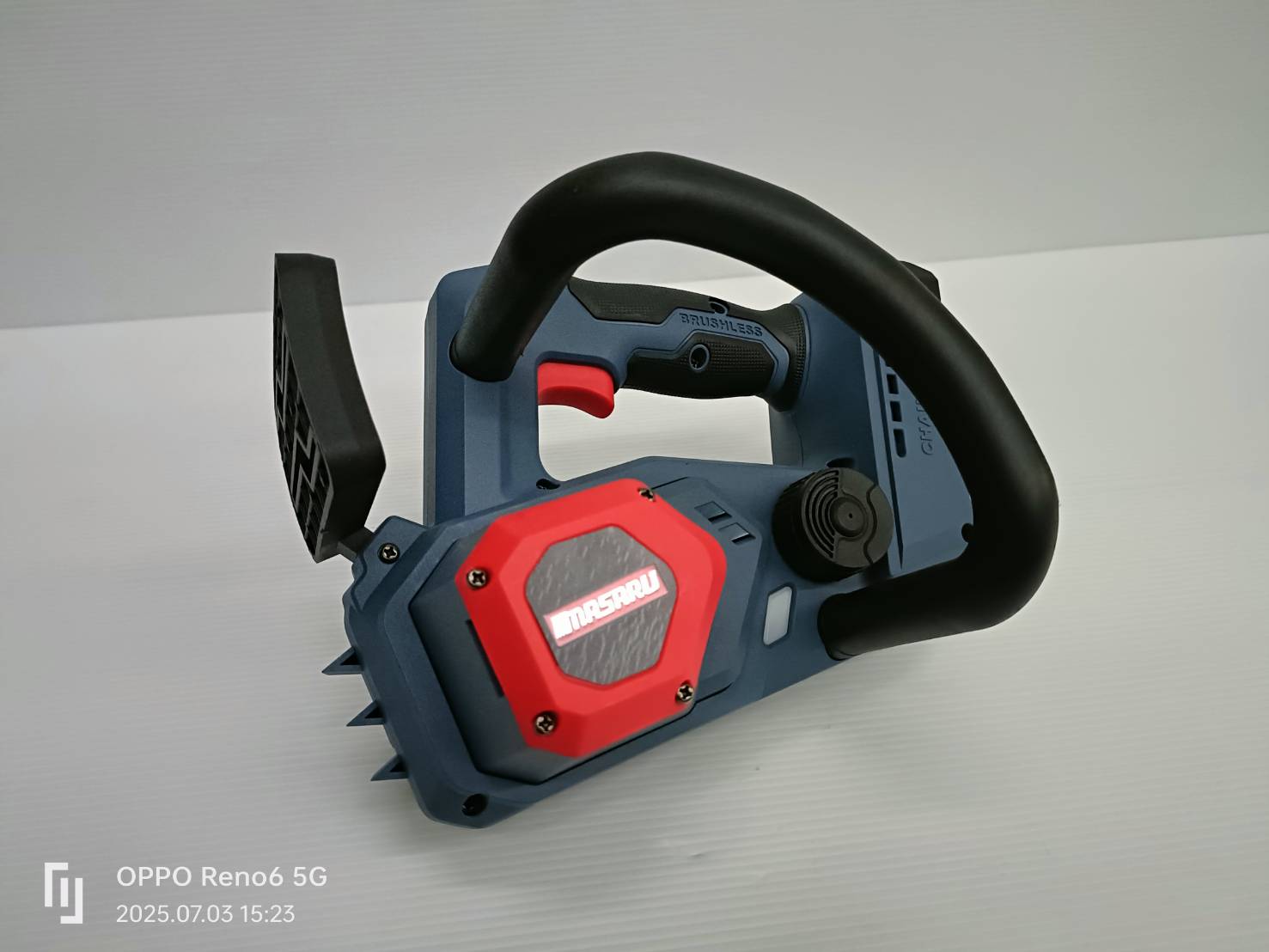 MASARU เลื่อยไฟฟ้าไร้สาย 11.5 นิ้ว 20V รุ่น SCS-420 เลื่อยตัดไม้แบตเตอรี่ ตัดไม้ขนาดใหญ่ เลื่อยโซ่ไร้สาย