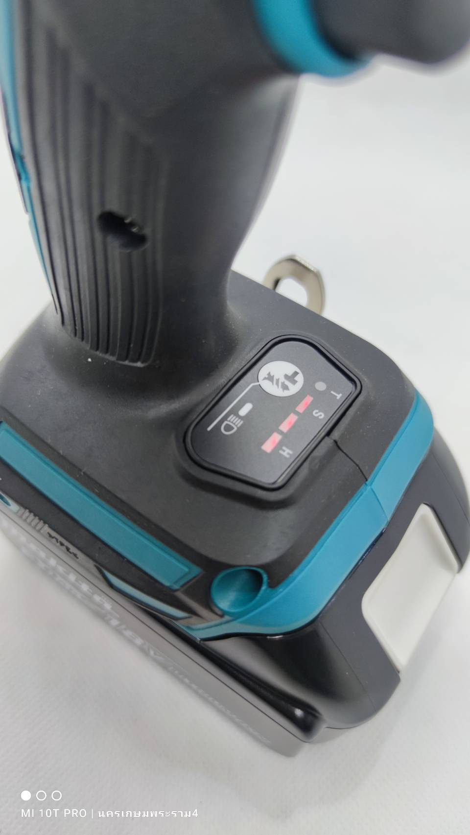 ไขควงกระแทกไร้สาย1/4 DTD154RFE MAKITA