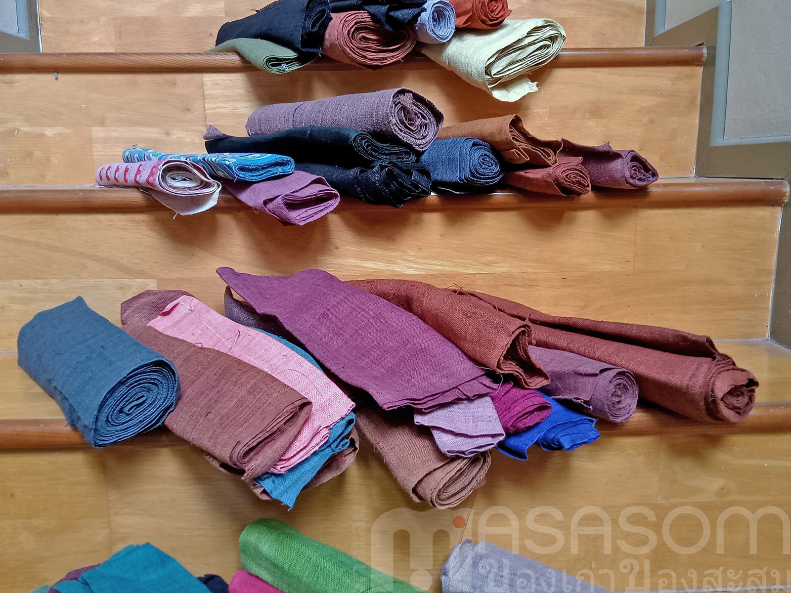 ผ้าใยกัญชงทอมือย้อมสีคละขนาด