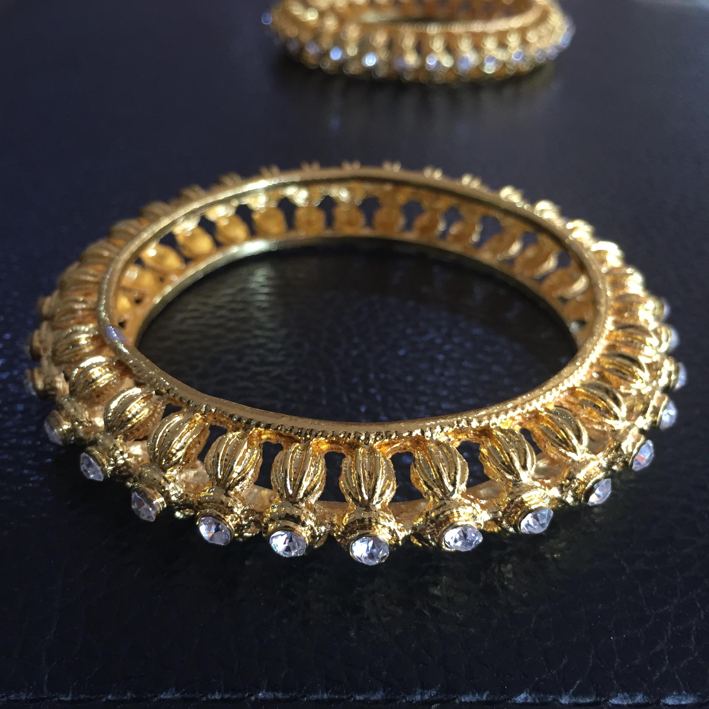 (พร้อมส่ง) กำไลทองขายเป็นคู่ 009