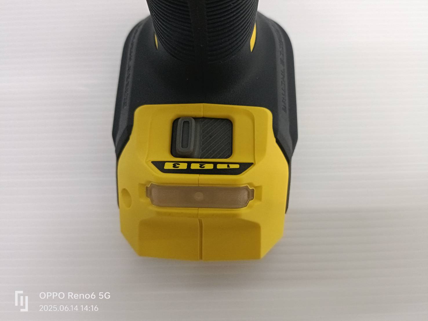 STANLEY ไขควงกระแทกไร้สายไร้แปรงถ่านV20 SBI830D1K-B1