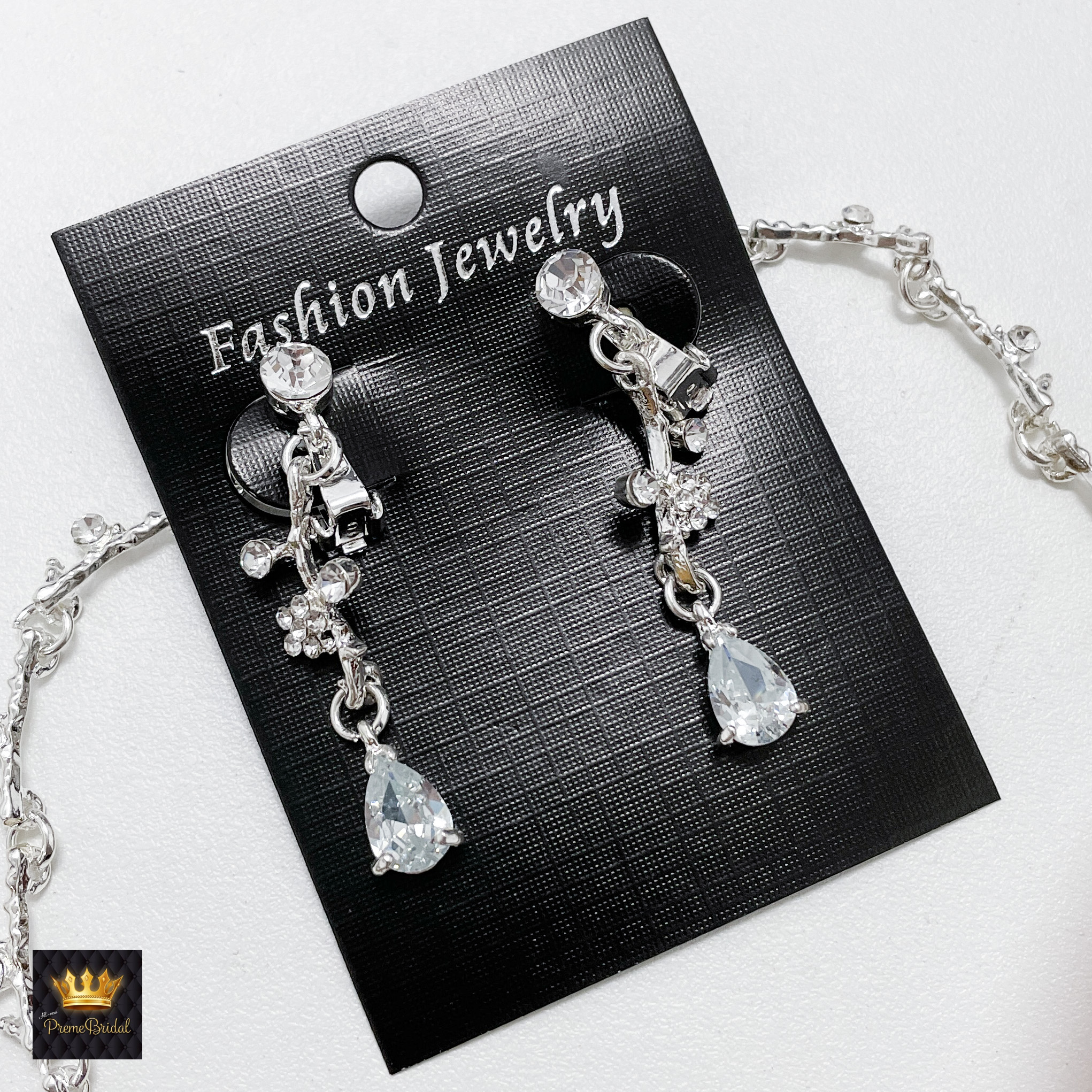 (พร้อมส่ง) สร้อยคอเพชร+ต่างหูแบบหนีบ 004 สร้อยคอเจ้าสาว สร้อยคอใส่ออกงาน สวยหรูดูแพง ถ่ายจากสินค้าจริง