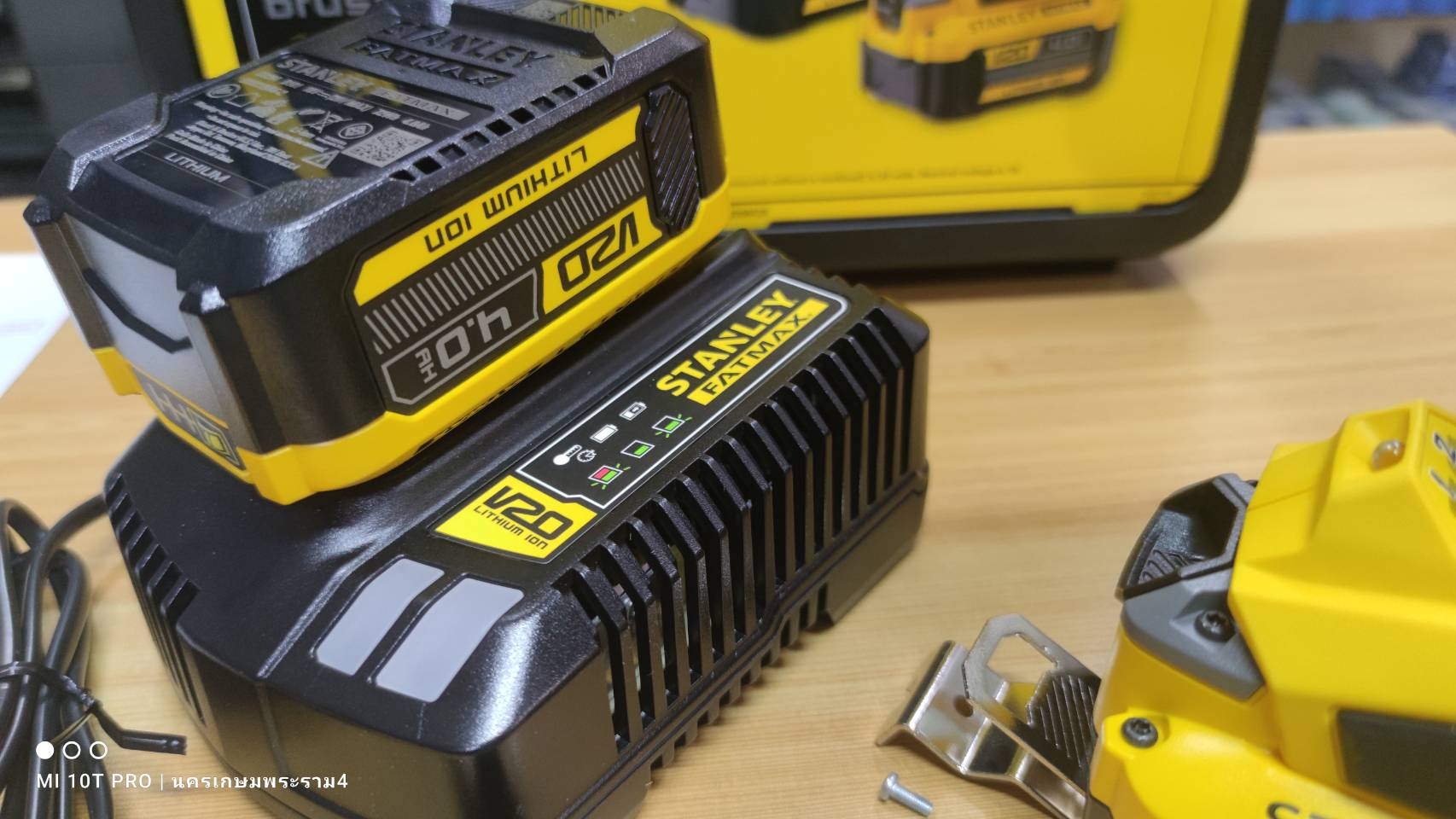 บล็อกกระแทกไร้สาย20V SBW920M2K STANLEY