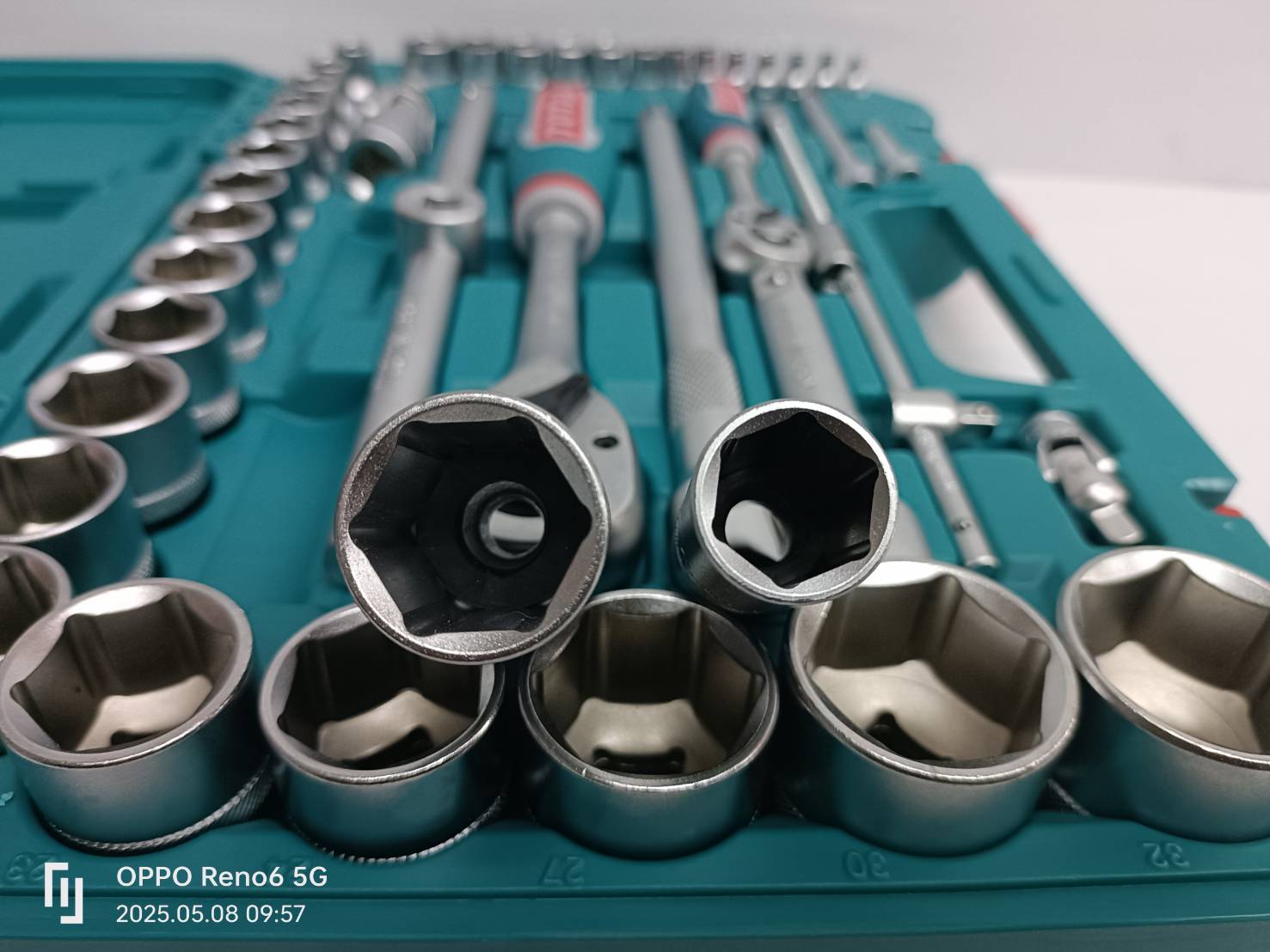 TOTAL ชุดลูกบล็อก 44ชิ้น รุ่น THT421441 ( Socket Set )