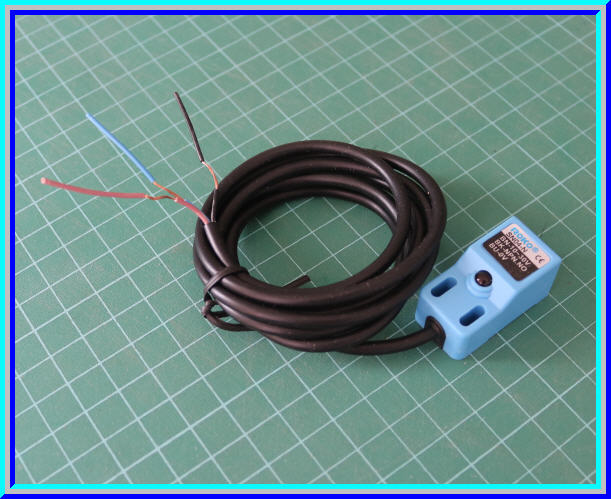 1x SN04-N เซ็นเซอร์ตรวจจับโลหะแบบเหนี่ยวนำ (Inductive Proximity Sensor)
