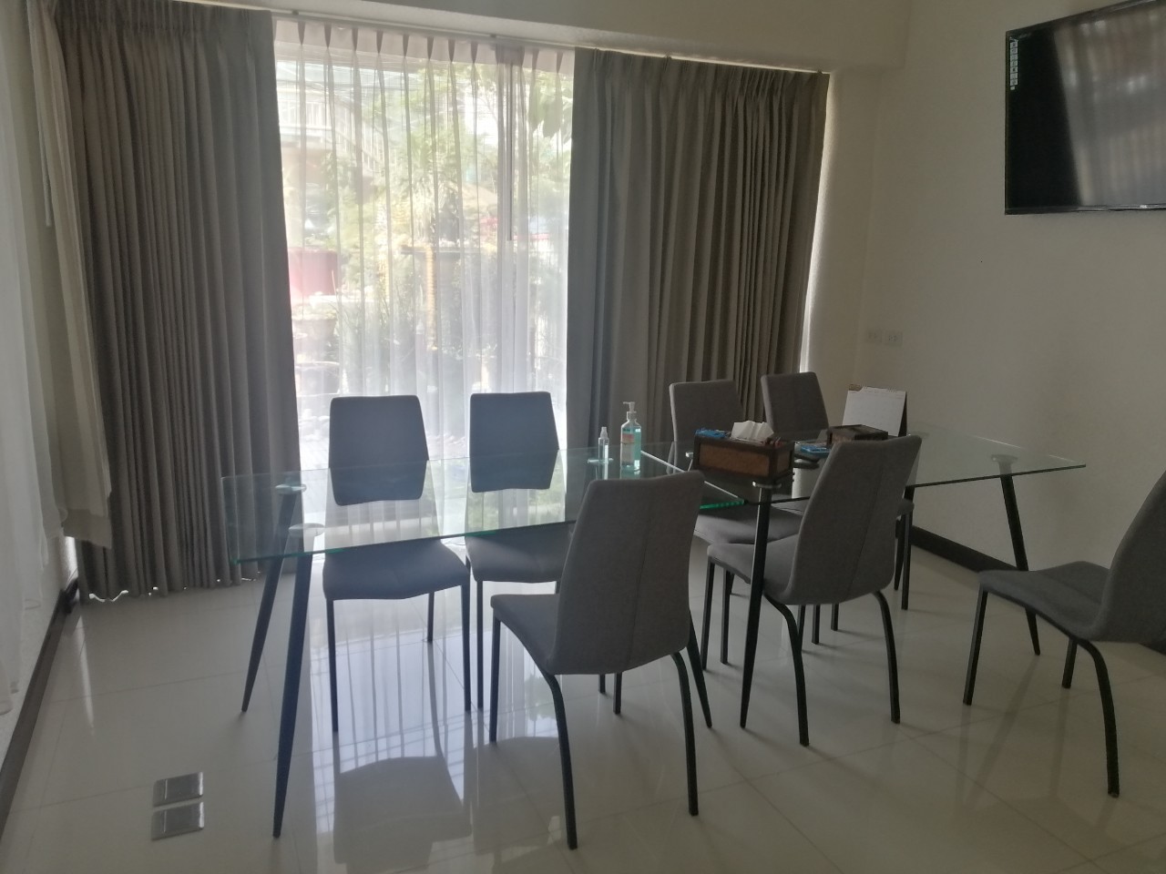 H1144 ให้เช่าอาคารพาณิชย์ 78 ตร.วา 5ชั้น ตกแต่งแล้ว อยู่ถนนบรมราชชนนี ตรงข้ามโลตัสปิ่นเกล้า ใกล้เซ็นทรัลปิ่นเกล้า เหมาะทำคลินิก สถานเสริมความงาม โชว์รูมสินค้า ออฟฟิศ มีที่จอดรถ 7-10คัน