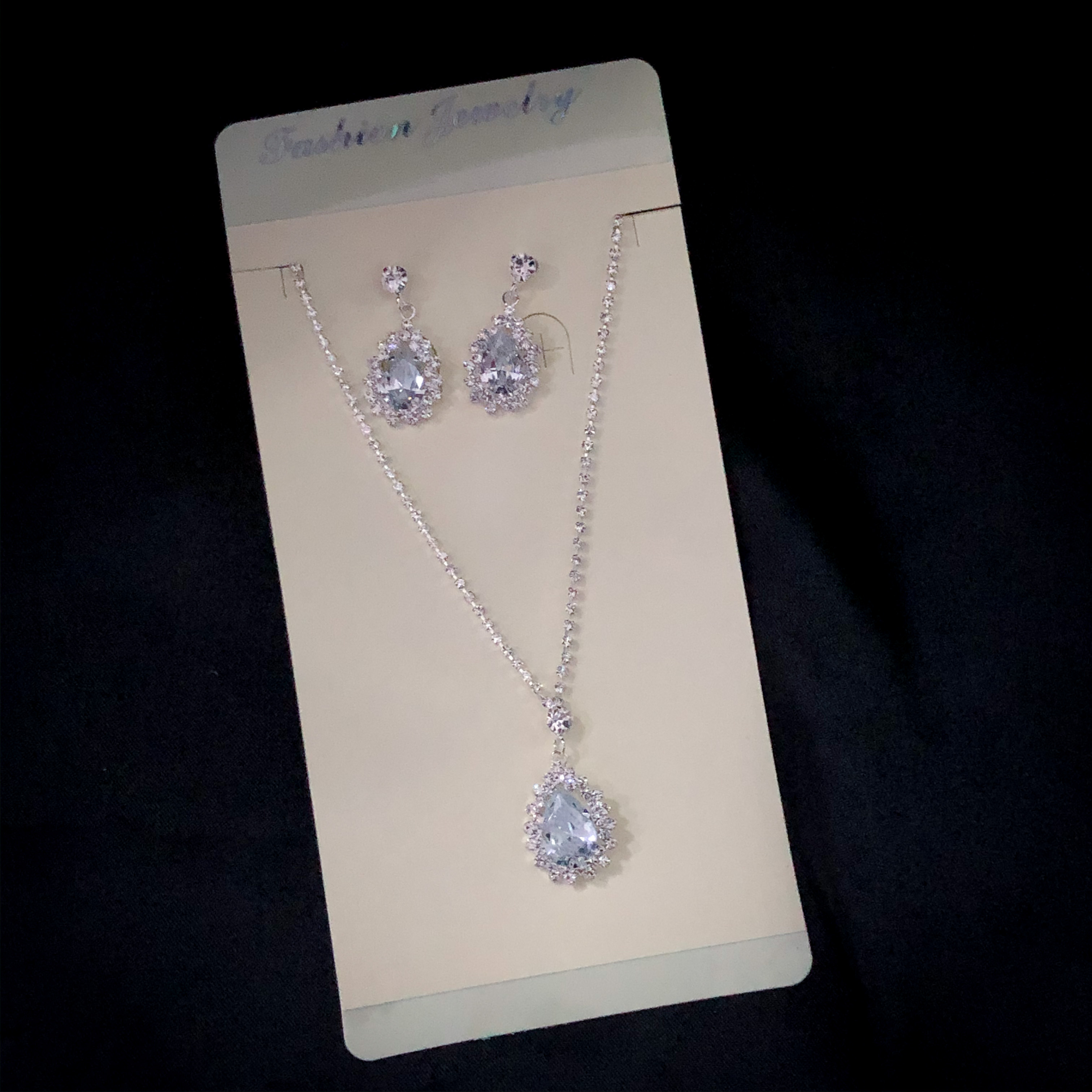 (พร้อมส่ง) สร้อยคอเพชร+ต่างหู 193 (เข็ม)