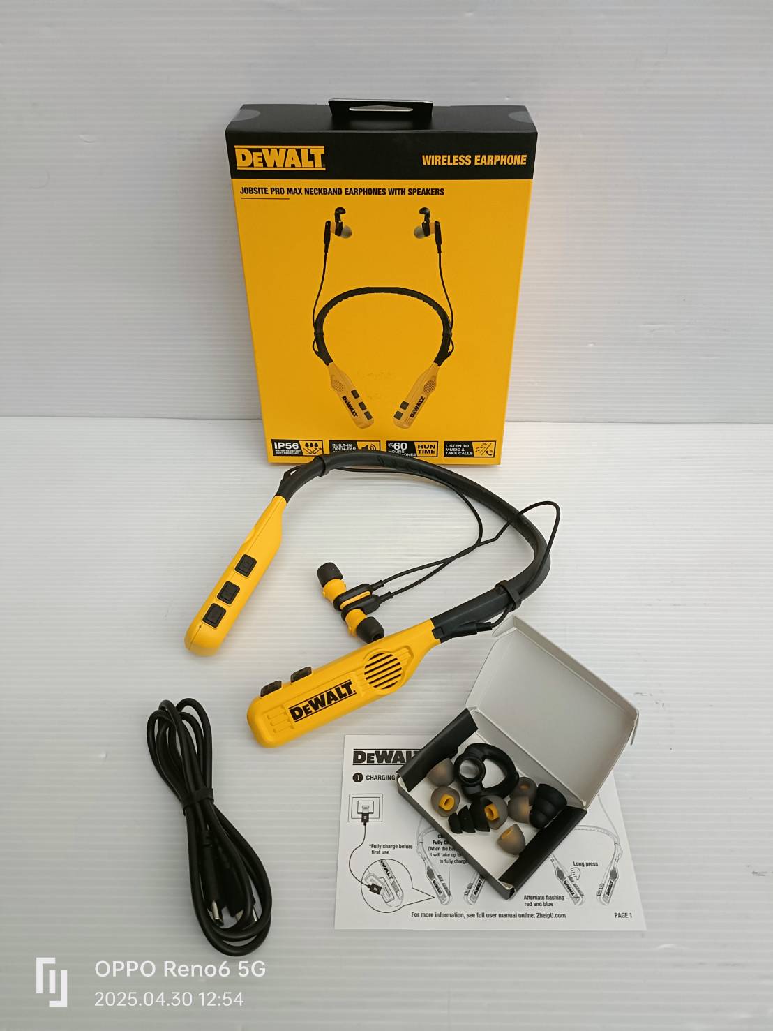 DEWALT DXMA1902093E หูฟังบลูทูธแบบคล้องคอ 2-in-1