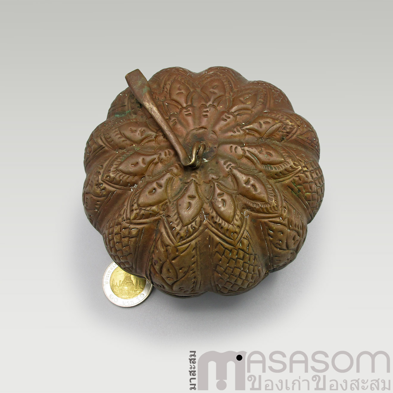 ตลับทองแดงรูปฟักทอง