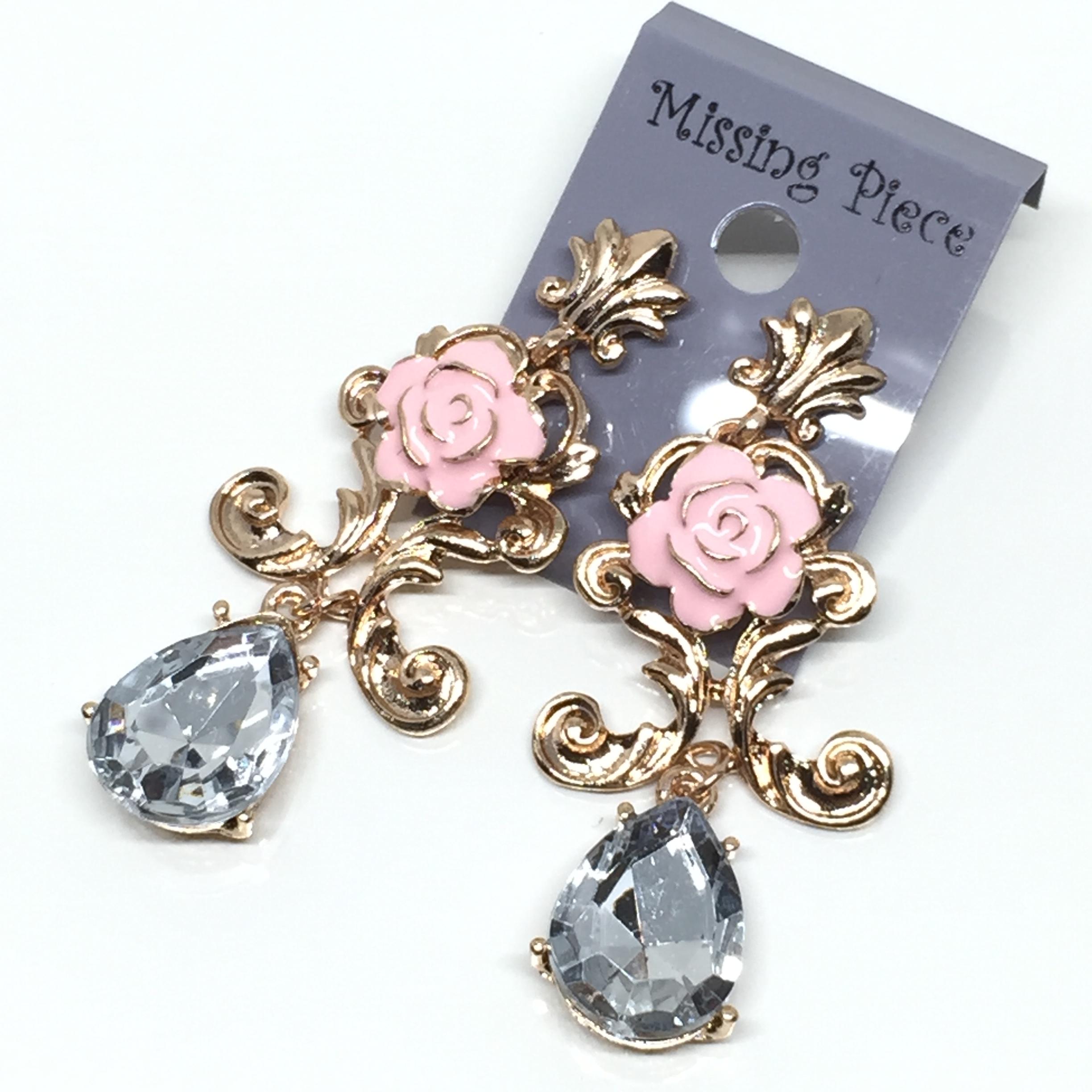 (พร้อมส่ง) ต่างหูคละแบบ คู่ละ 50 บาท