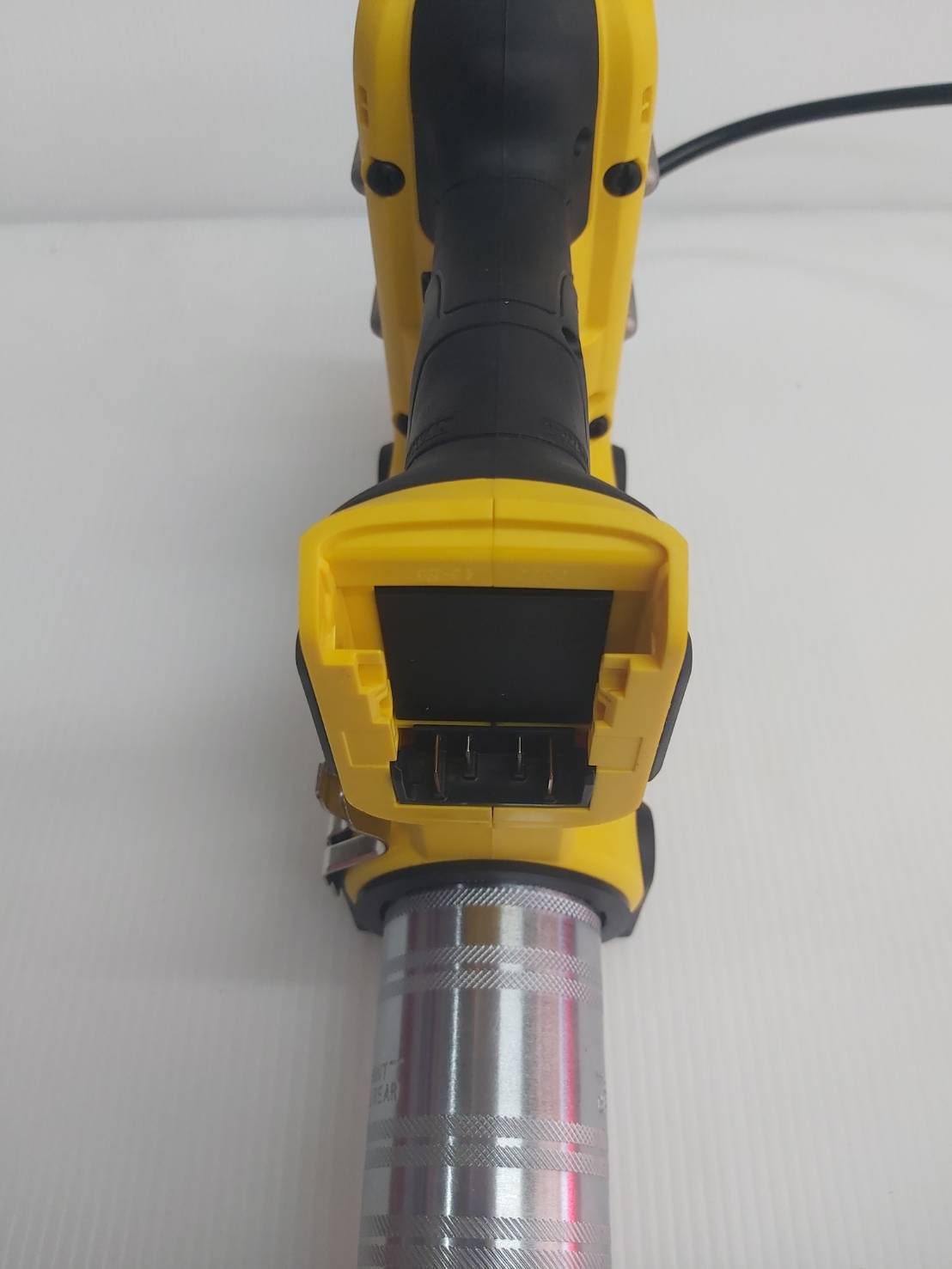 ปืนอัดจารบี20V DCGG571B DEWALT (ตัวเปล่า)