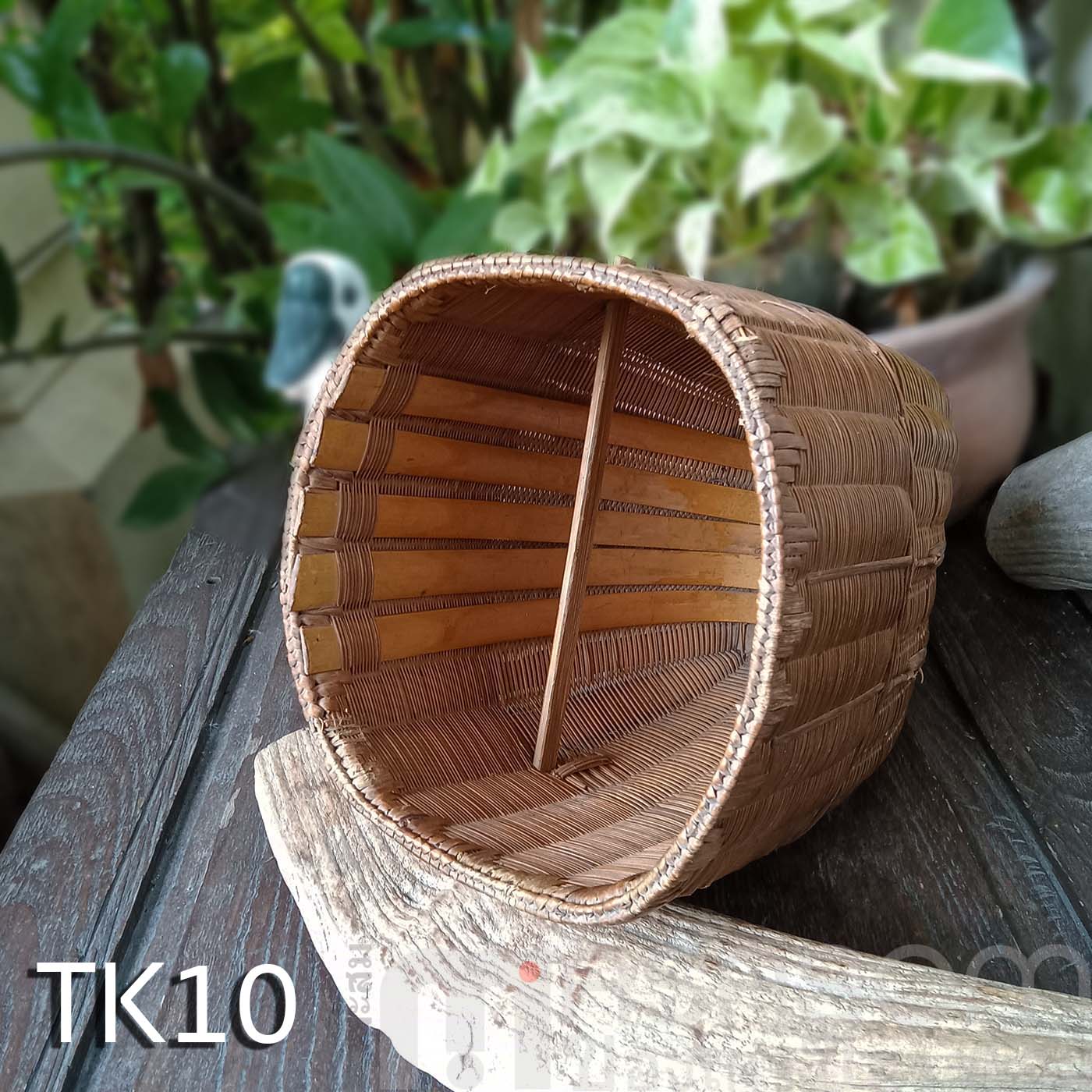 ตะกร้าไม้ไผ่สานของชาวเขา