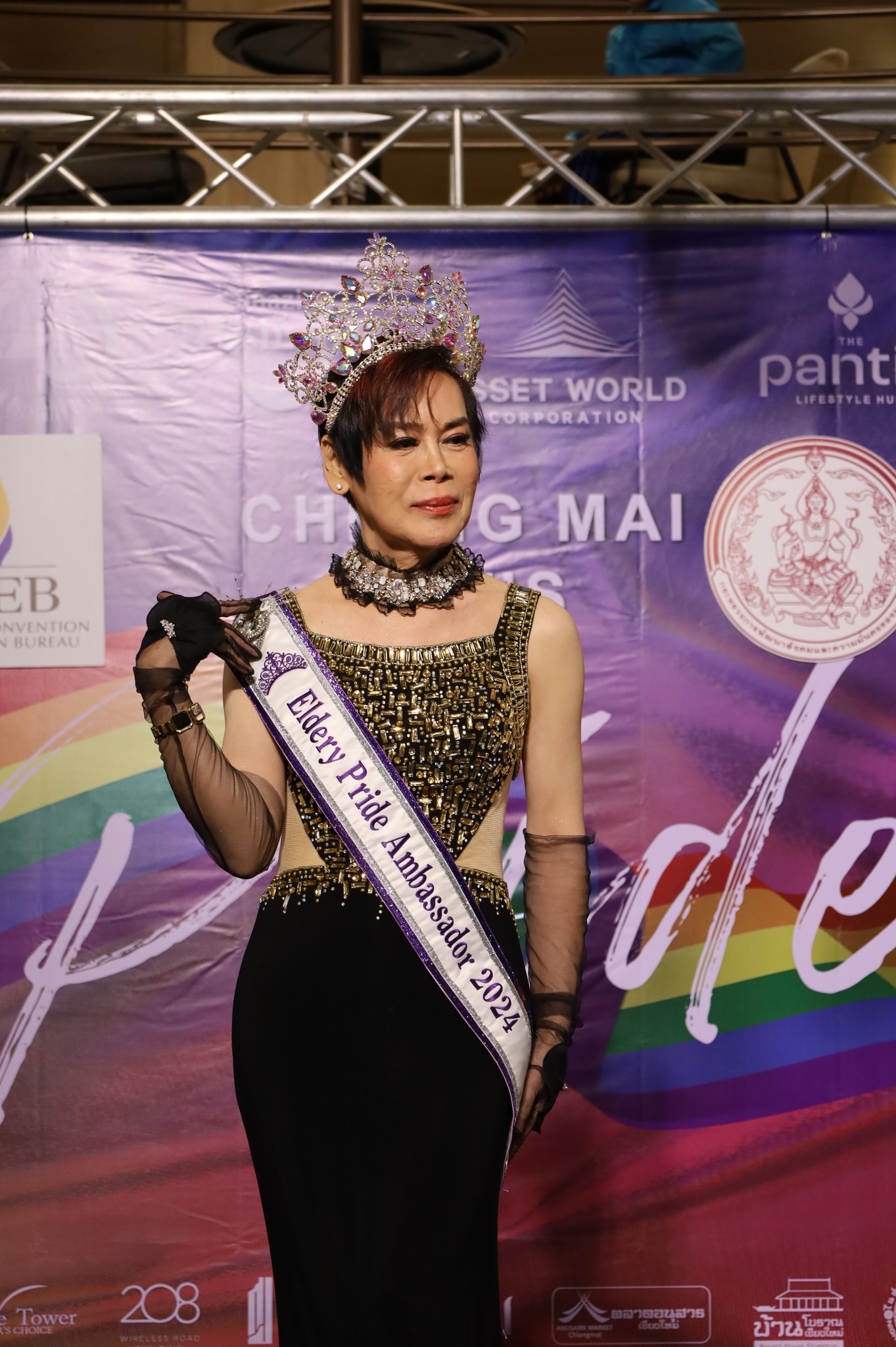 (พร้อมส่งจากไทย) มงกุฏ 144 สำหรับนางงาม ขนาดใหญ่ งานโลหะฐานกลมปรับขนาดได้ ส่งด่วน ส่งจาก จ.อุบลราชธานี