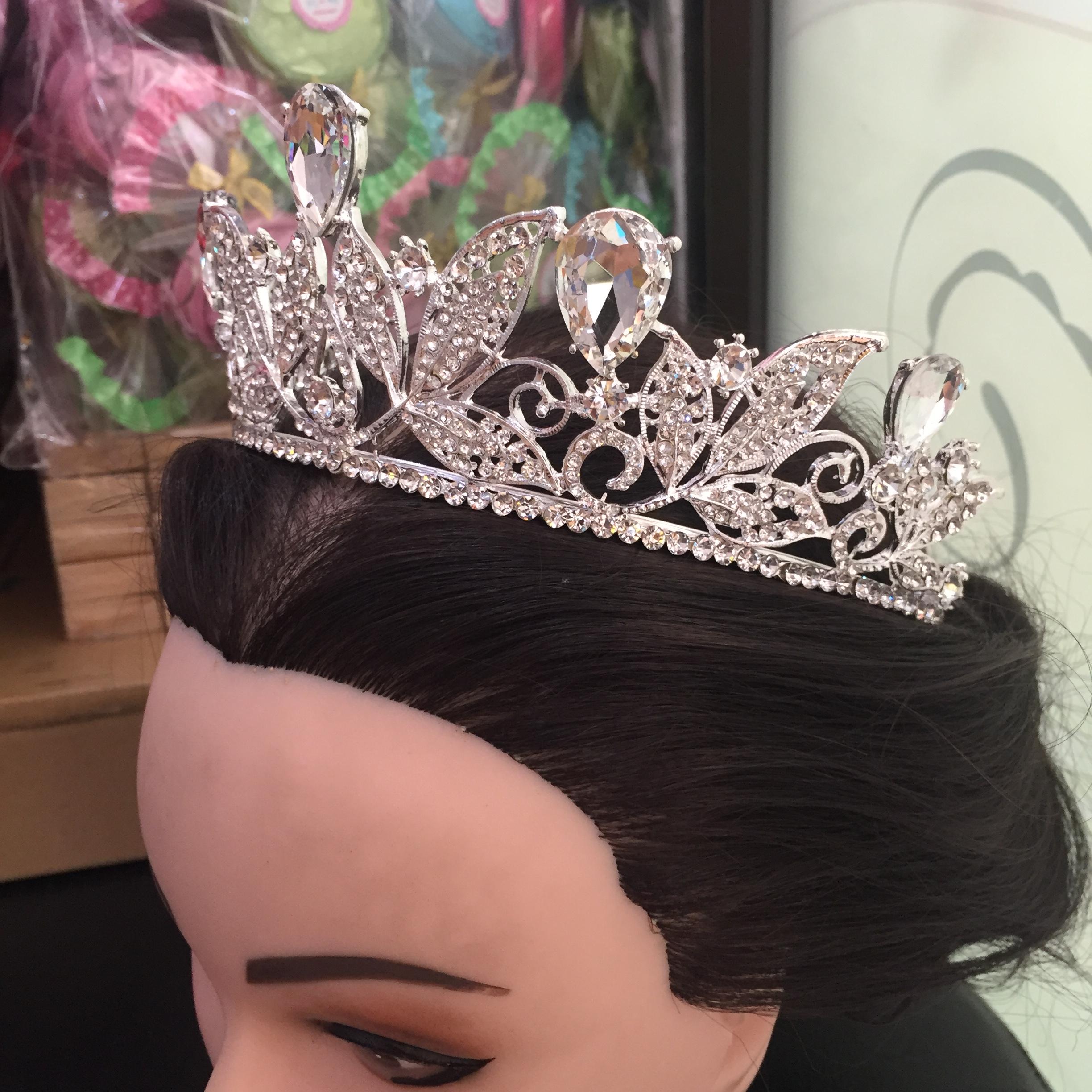 (พร้อมส่ง) เทียร่า 148 สีขาว