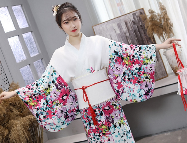 ชุดกิโมโน