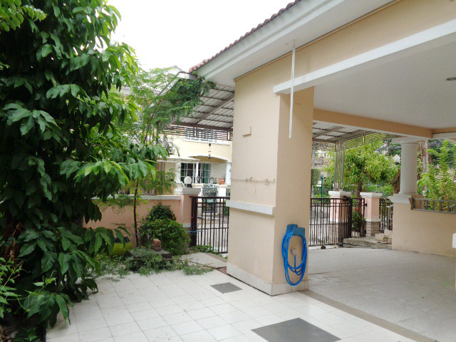 🚩H1091 ขายบ้านเดี่ยว 76.3 ตร.วา หมู่บ้านมัณฑนา วัชรพล-รามอินทรา2 แขวงท่าแร้ง เขตบางเขน ทำเลดี ใกล้ห้าแยกวัชรพล อยู่หลังมุม