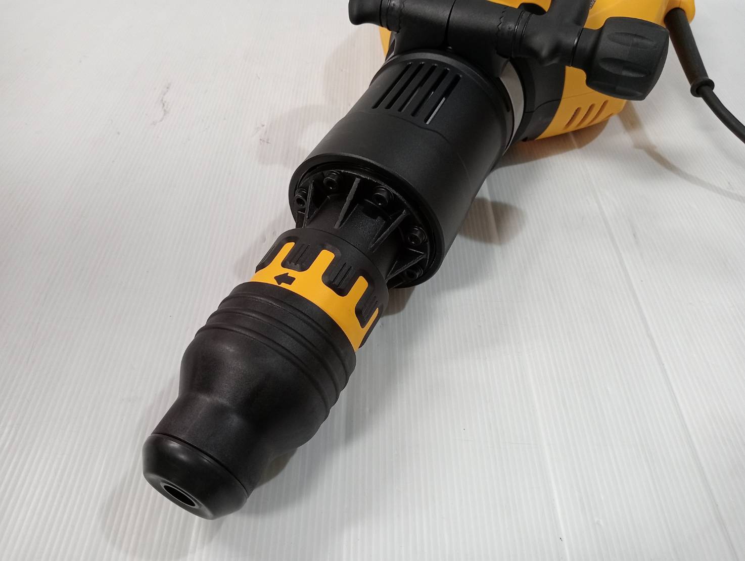 สกัดไฟฟ้า D25911K DEWALT SDS-MAX